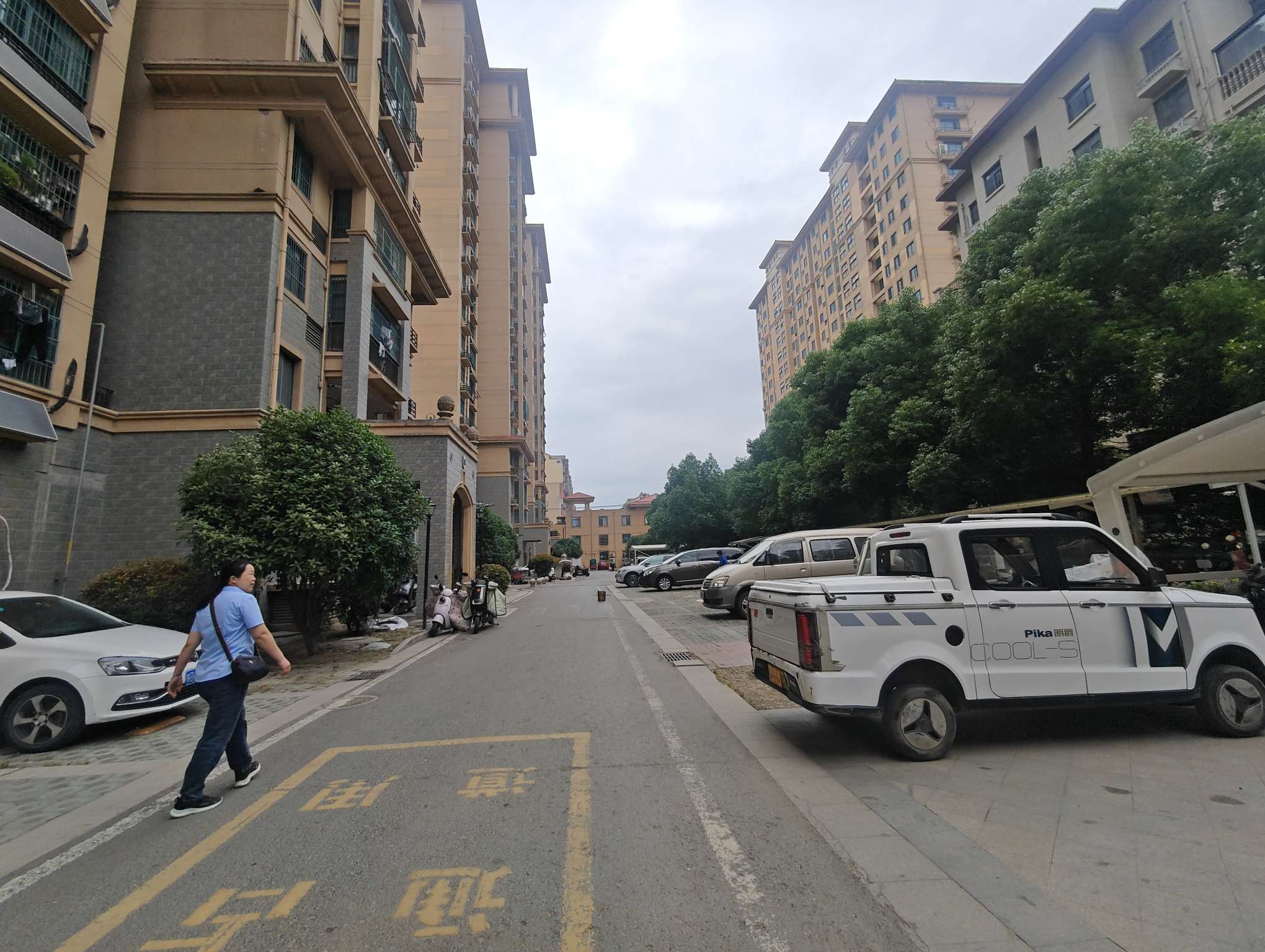 阳光欧洲城 105平 精装三室 学区房满两年 配套齐全_10