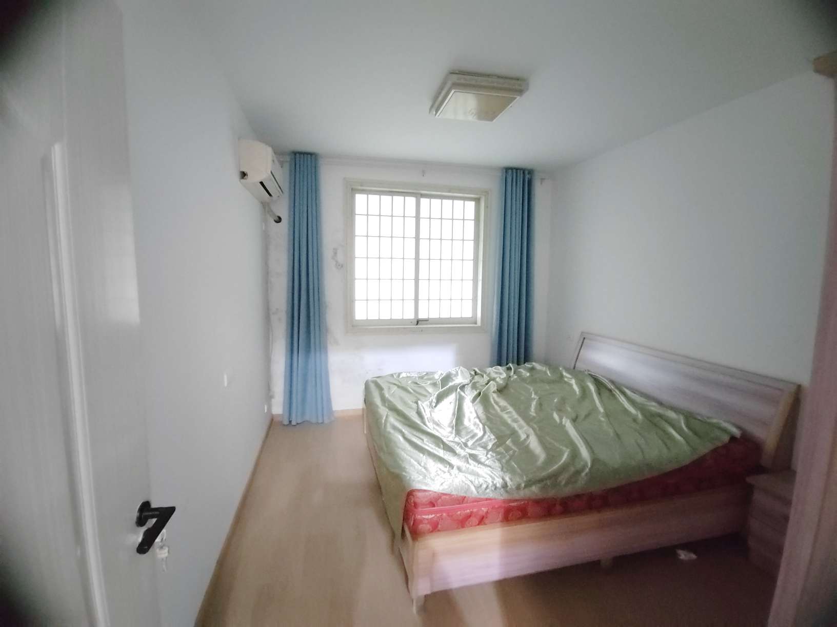 东苑西区 多层三楼 普装两室两厅对外出售_5