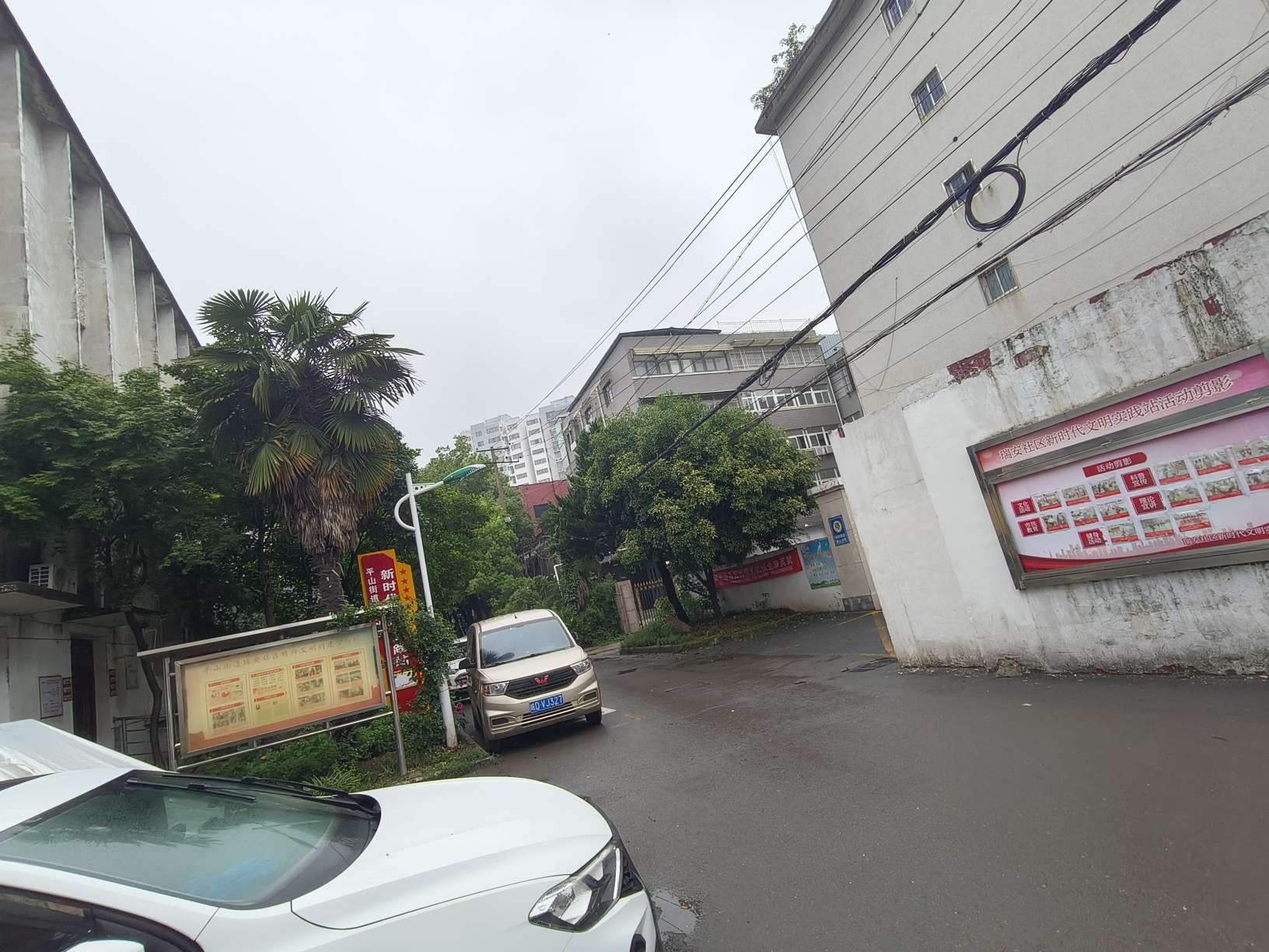勘探村城建小区2室1厅简装好房出售_8