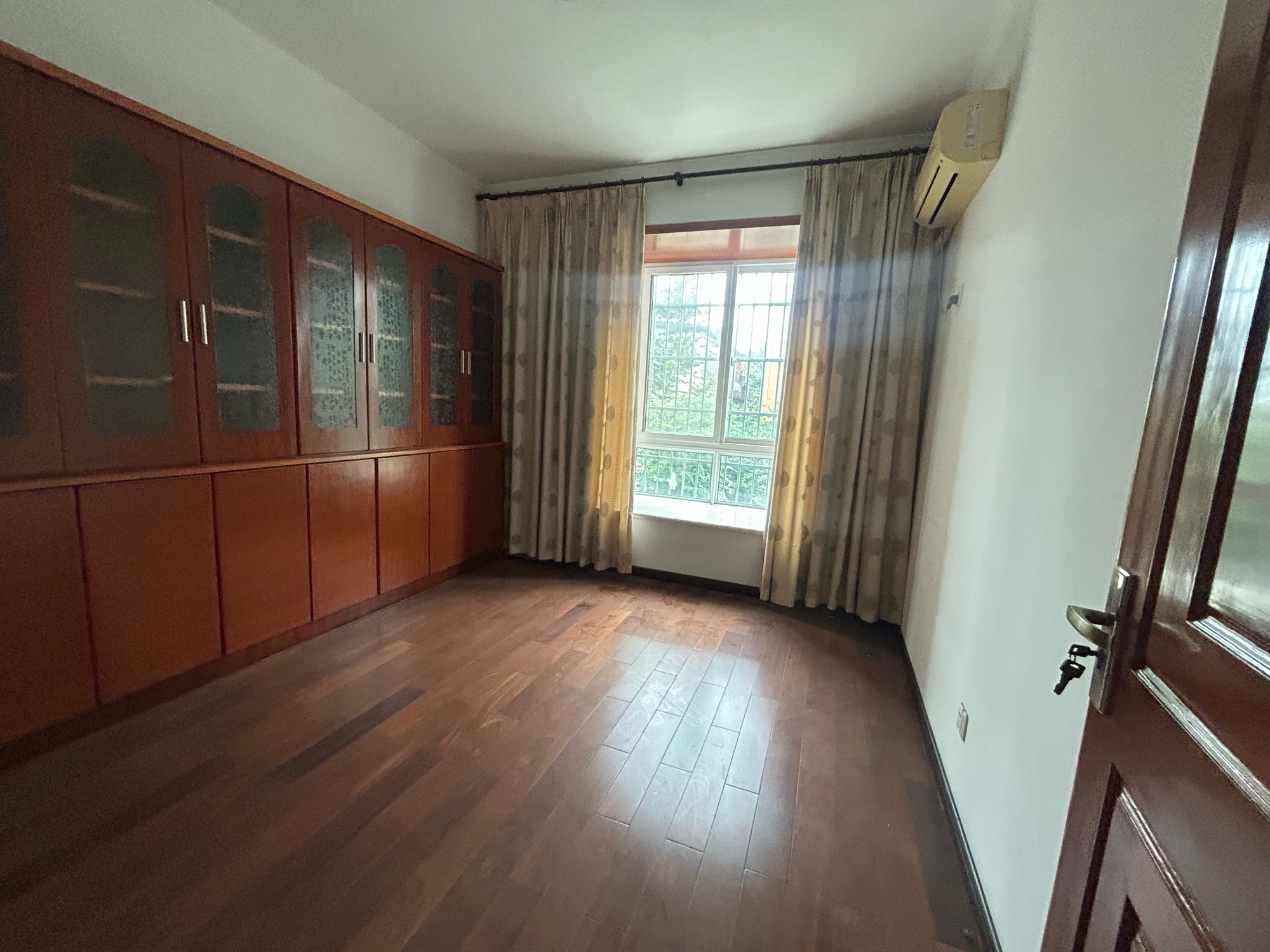 宜园精装3室2厅2卫南北阳台学区未用_3
