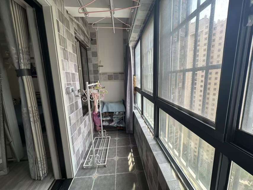 金地国际城二期阳光里 57平 精装一室一厅 交通便利学区房_7