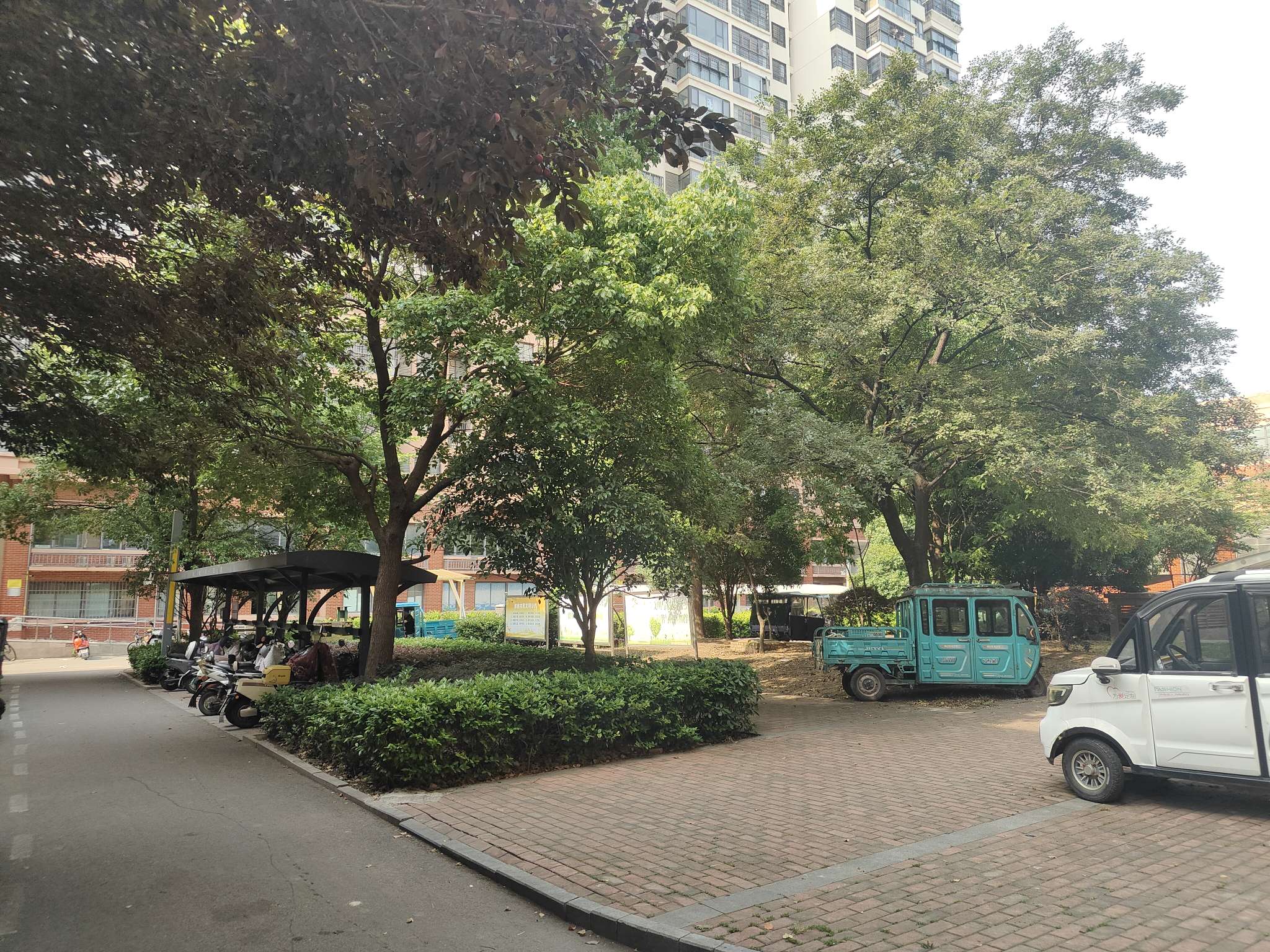 金地月伴湾二区 80平 精装两室 学区房采光好 配套齐全_10