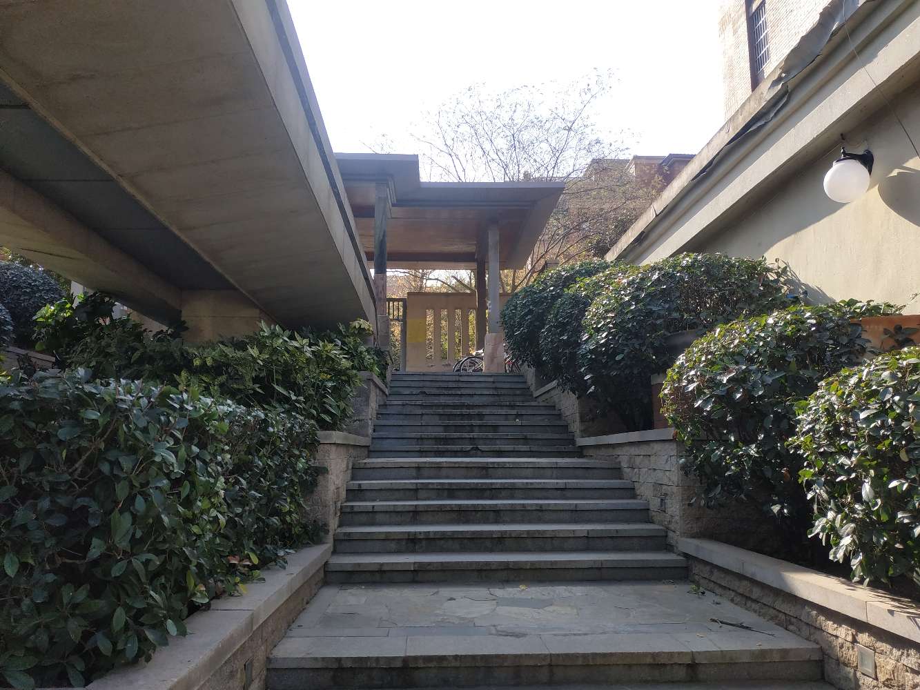 山南印象中间层 三室两厅 30万精装带墙暖 诚售_11