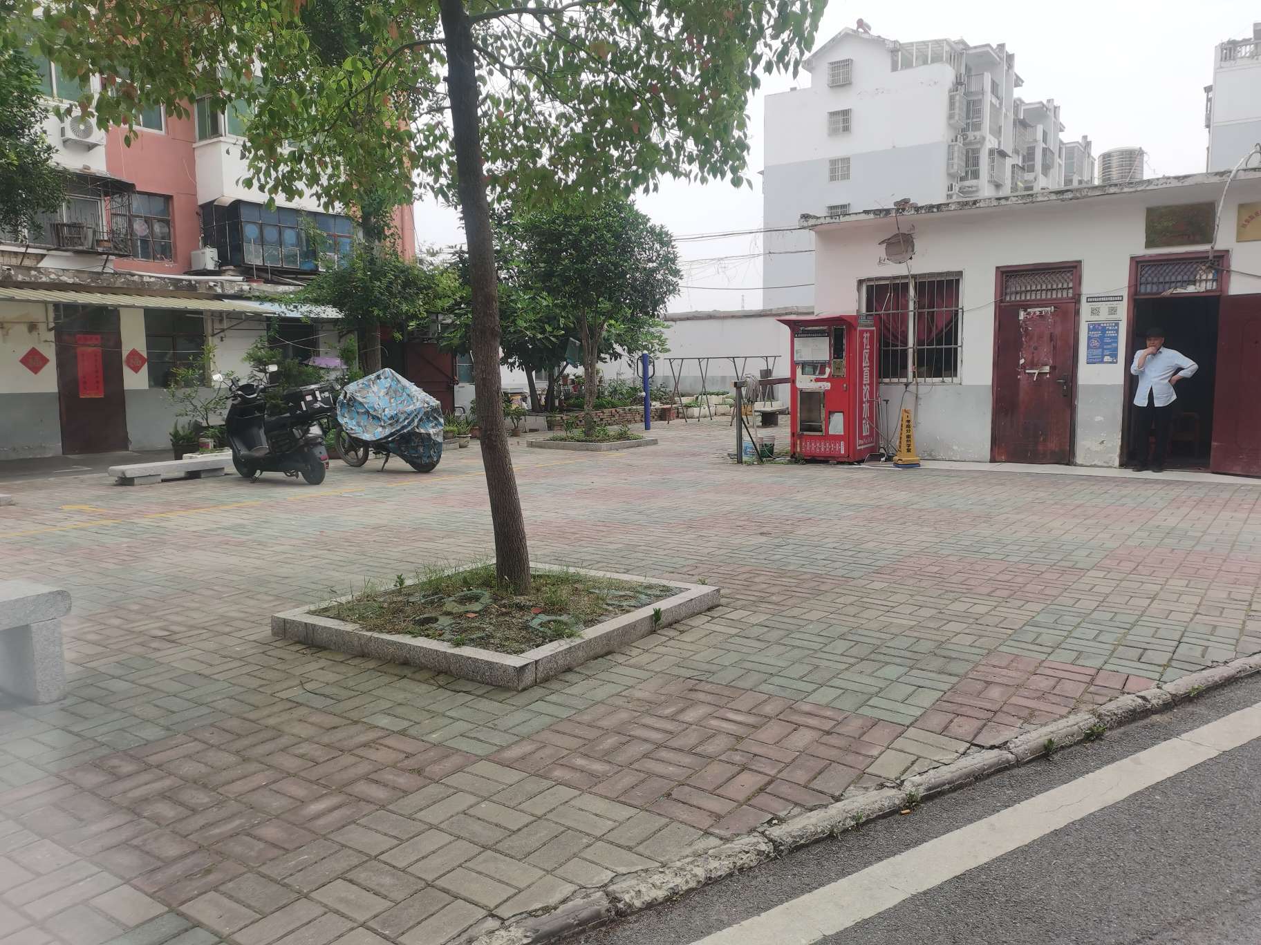 荷苑小区 90平 简装两居 南北通透 交通便利_8