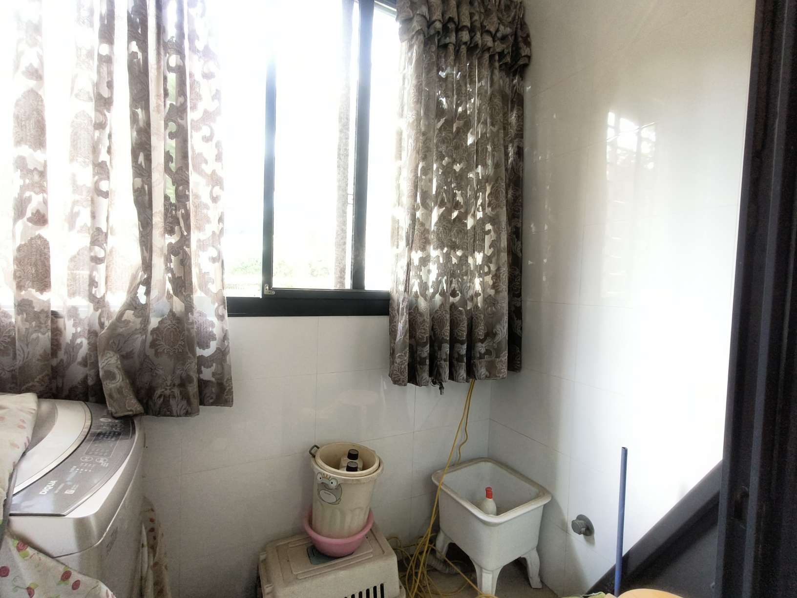 领城 精装婚房 三室两厅 房型方正 南北通透 两卧朝南  房东诚心出售_9