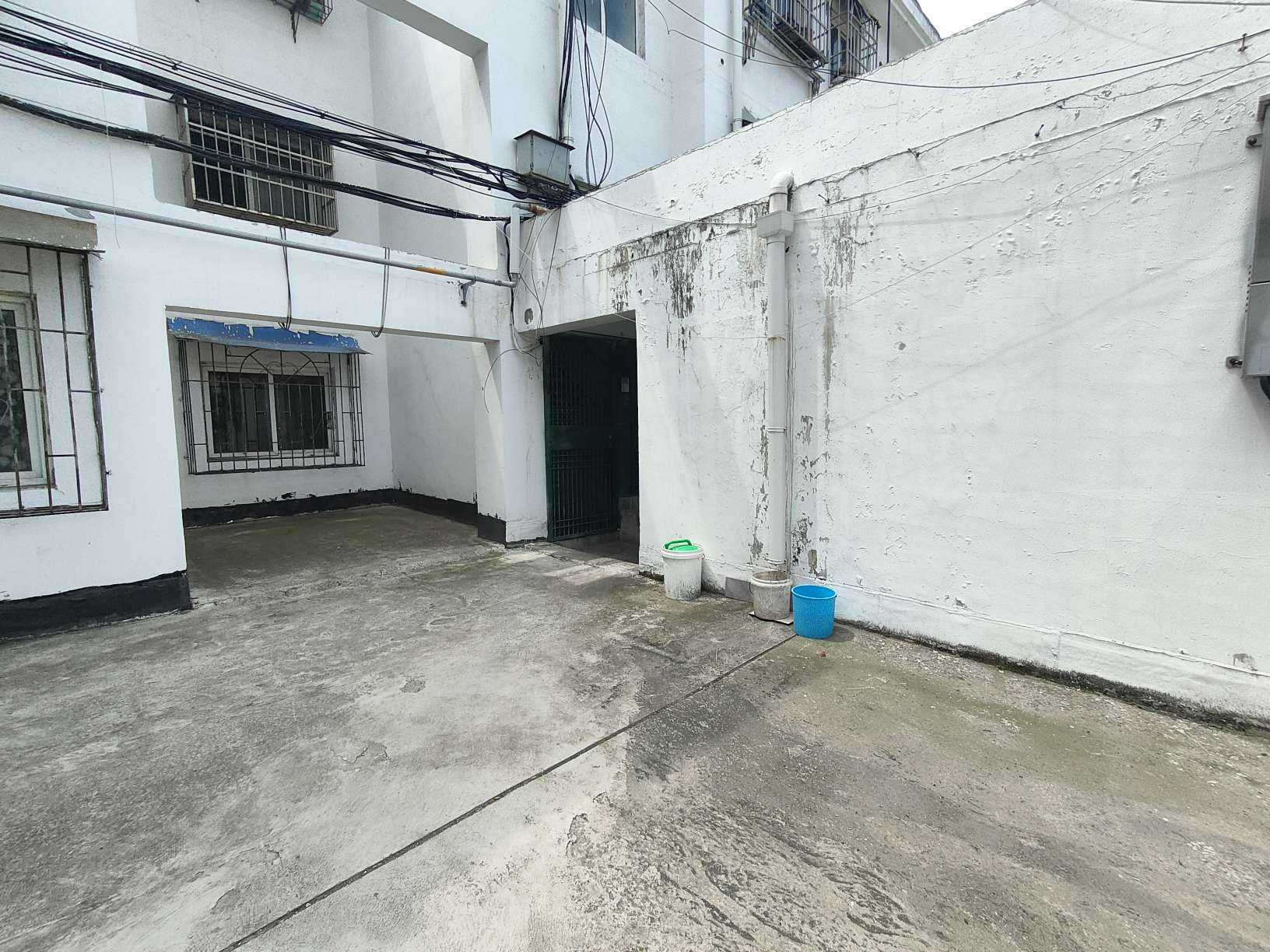 新香港街 150平 南向三室两厅 交通便利学区房 普装出租_11