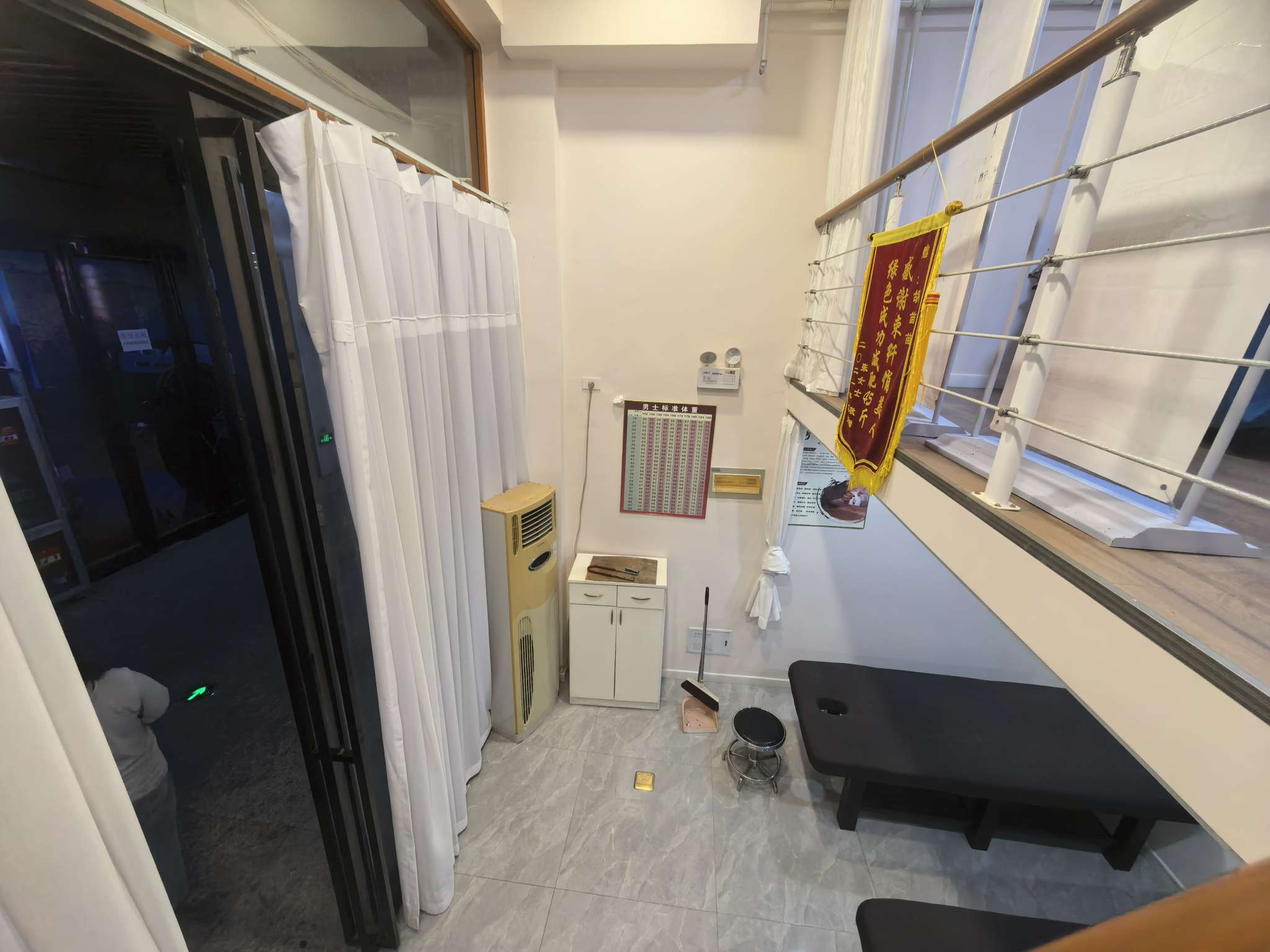 山南新区山铺32平米内街一楼房东贴钱出售_10