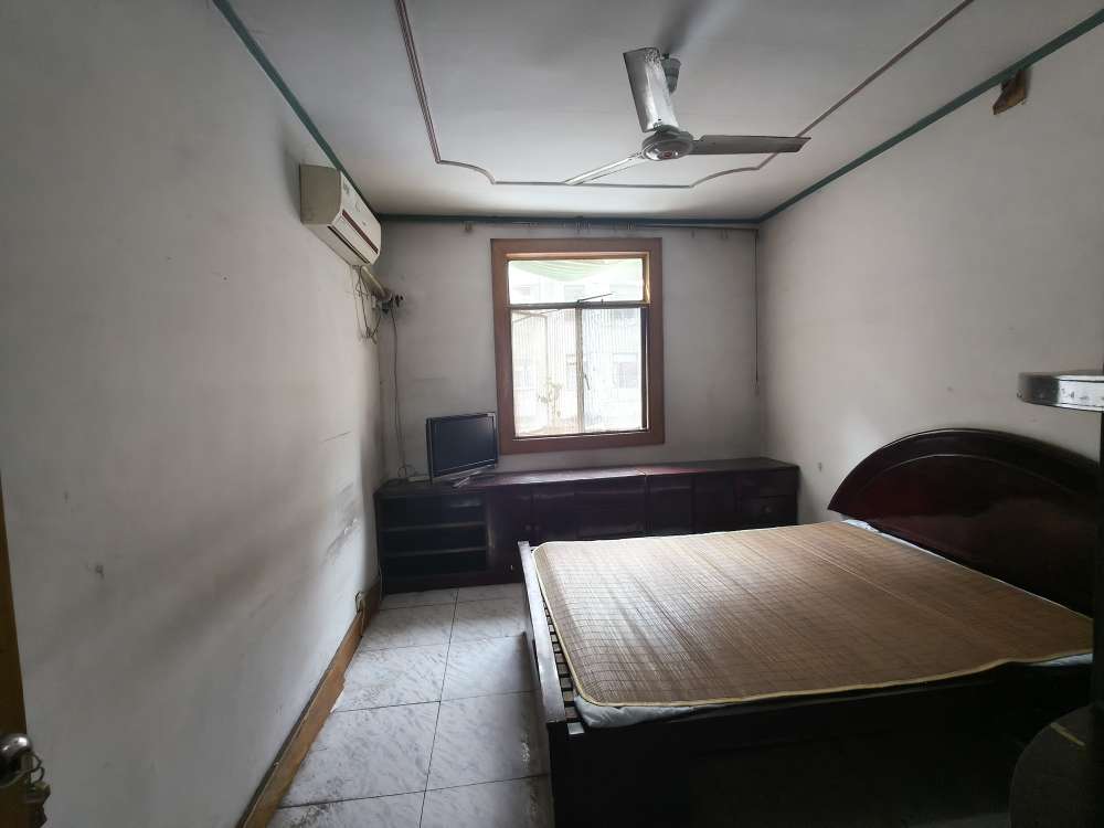出租新华村3层56平2室1厅简装_5