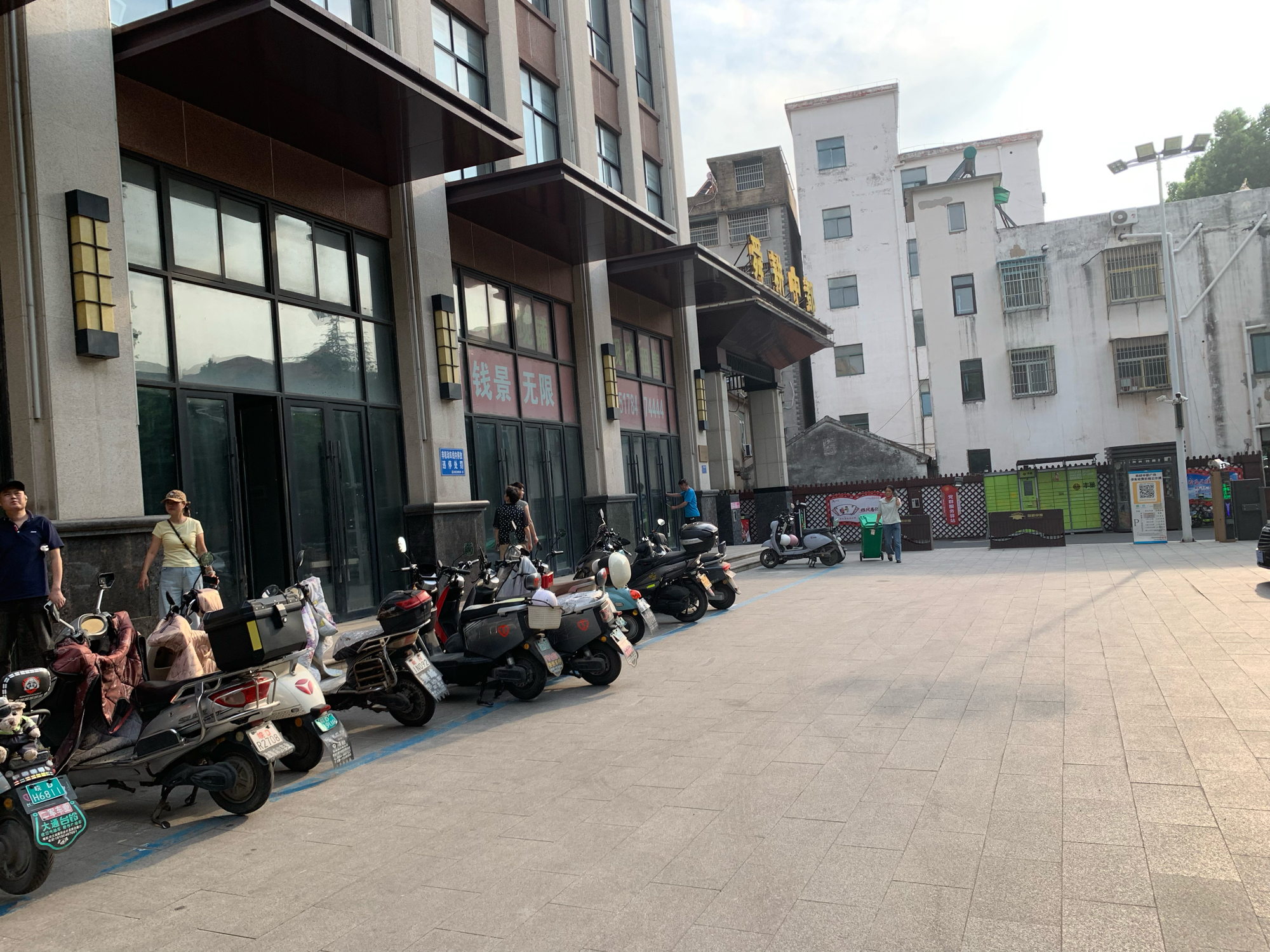 舜耕中都 81平临街商铺 人流密集 毛坯自由装修_3
