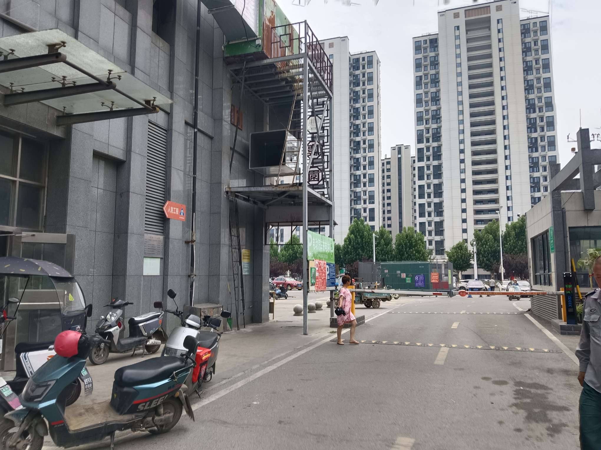 鸿朗阳光城 1室1厅 毛坯 矿二院旁_10