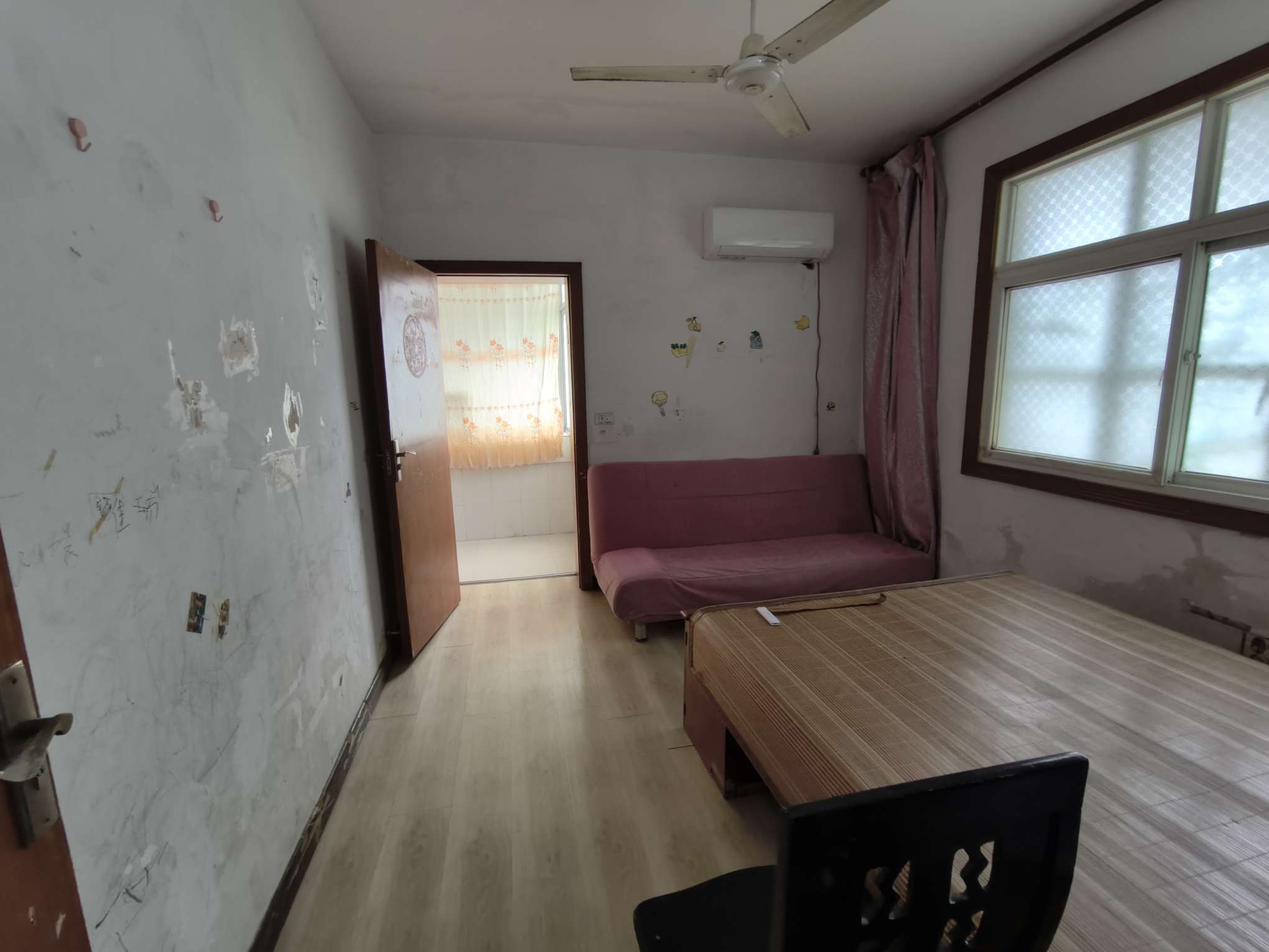 洞泉小区两室家具家电齐全吉房出租_8