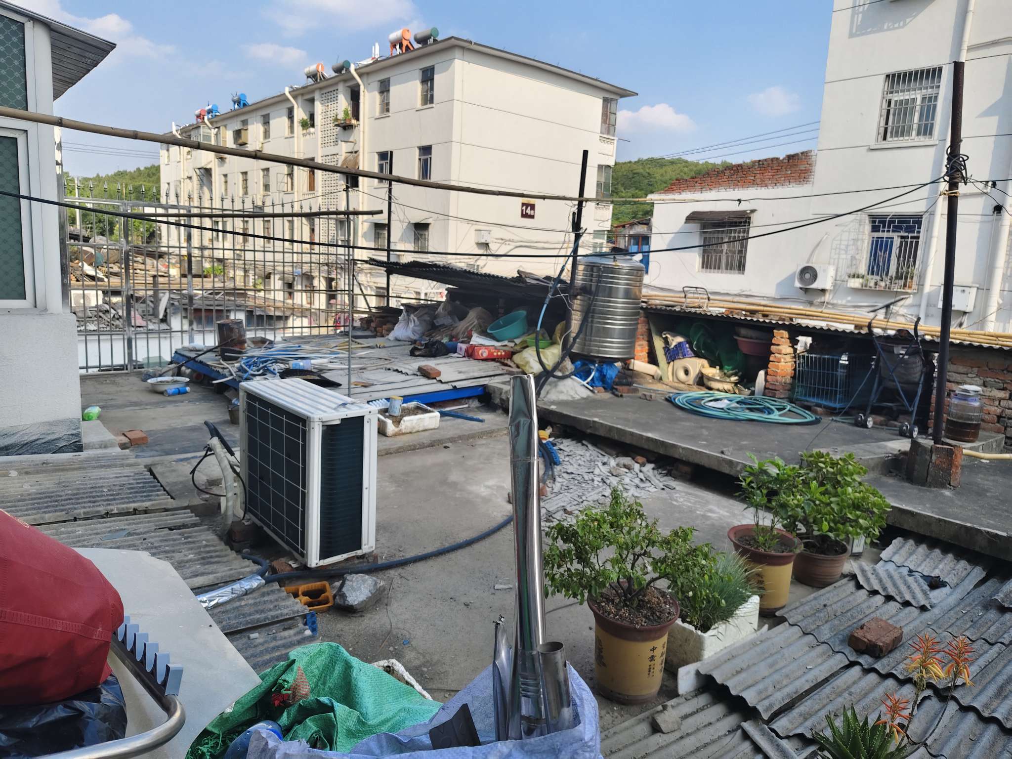 金岭村 40平 南向一室一厅 交通便利满两年 随时看房_8
