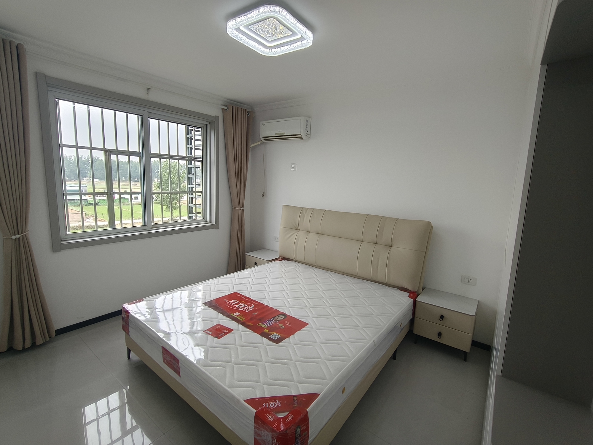 新袁庄A区 96平 精装三室二厅 配套齐全 购物便捷_3