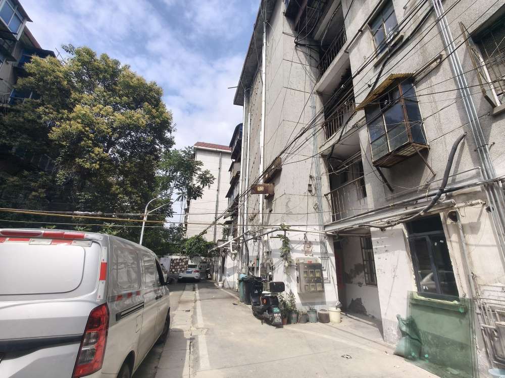 新社三村 43平 两室一厅 采光好 配套齐全 简装出售_9