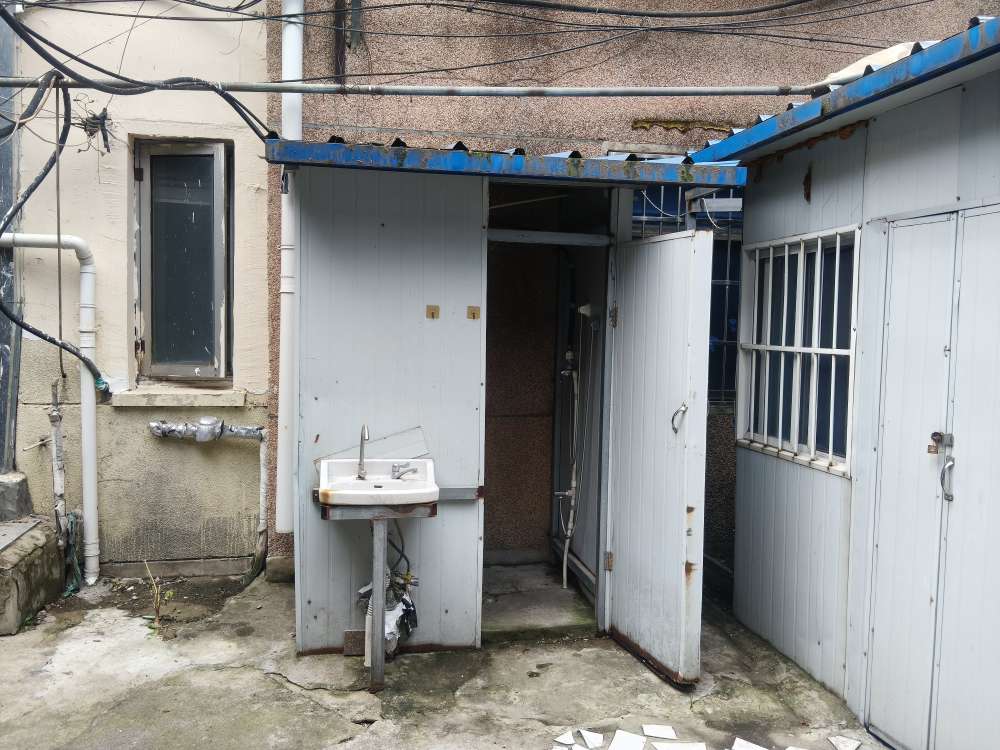 教院家属楼 60平 南向两室两厅 随时看房 配套齐全_6