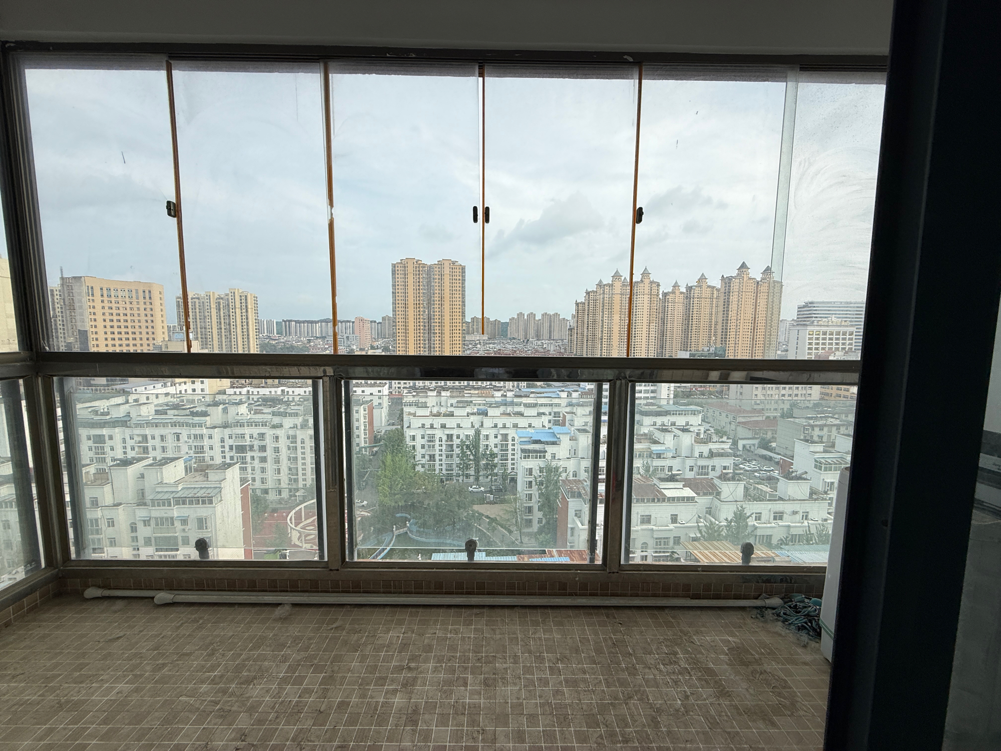 盛世名门 3室2厅精装 好房出售_10