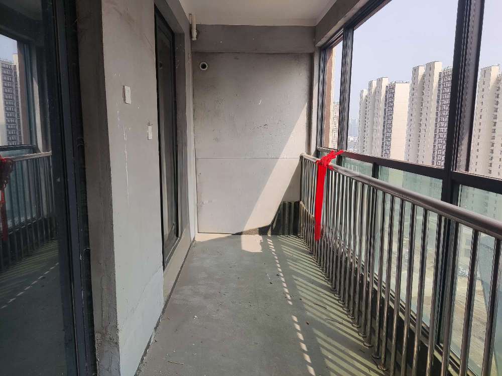 向阳苑 97平 三室两厅 采光好 交通便利 毛坯房_9