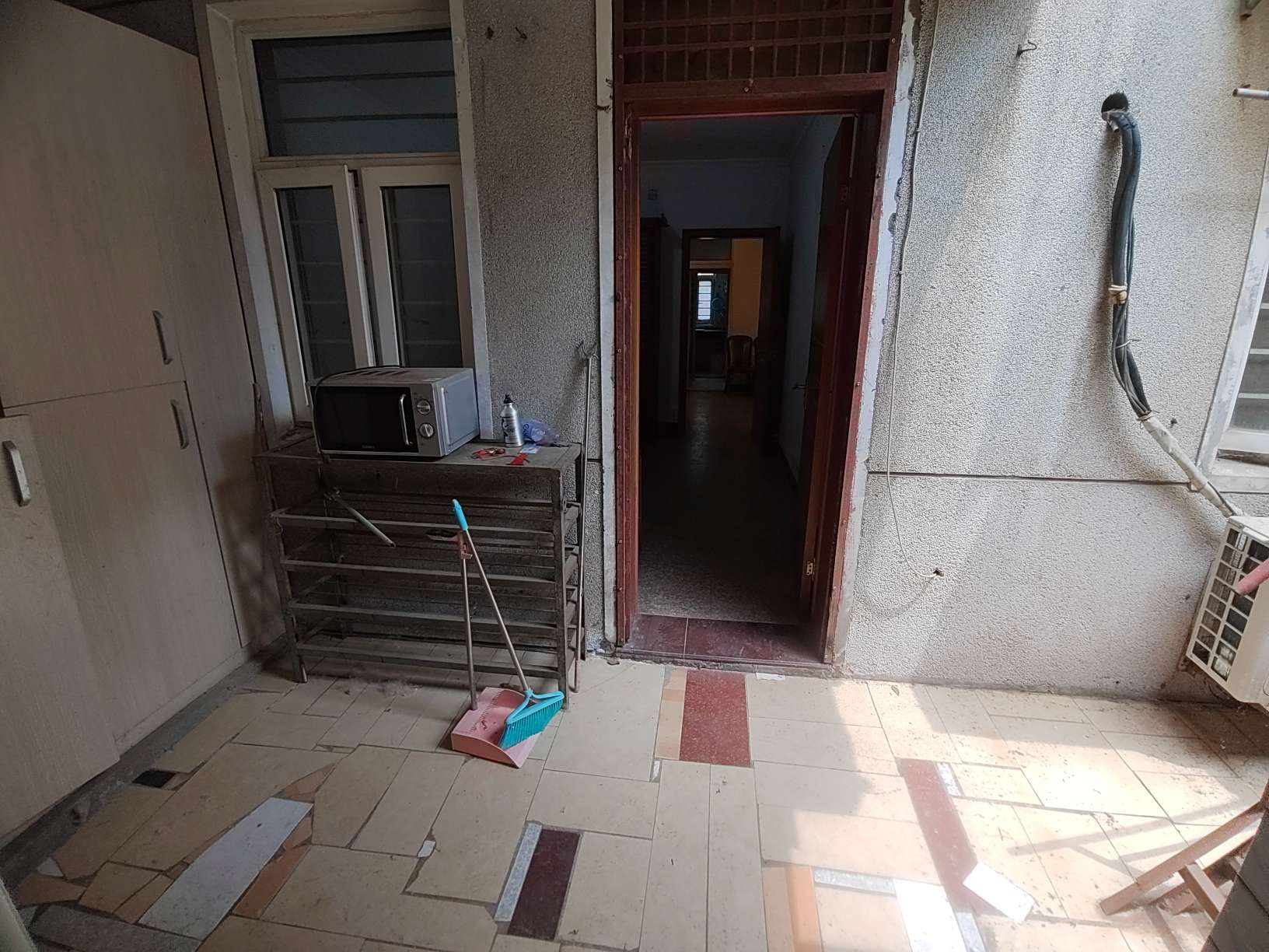 华声苑 68.47平 两室一厅 院子开门，自建房，平台，学区房 交通便利 简装出售_10