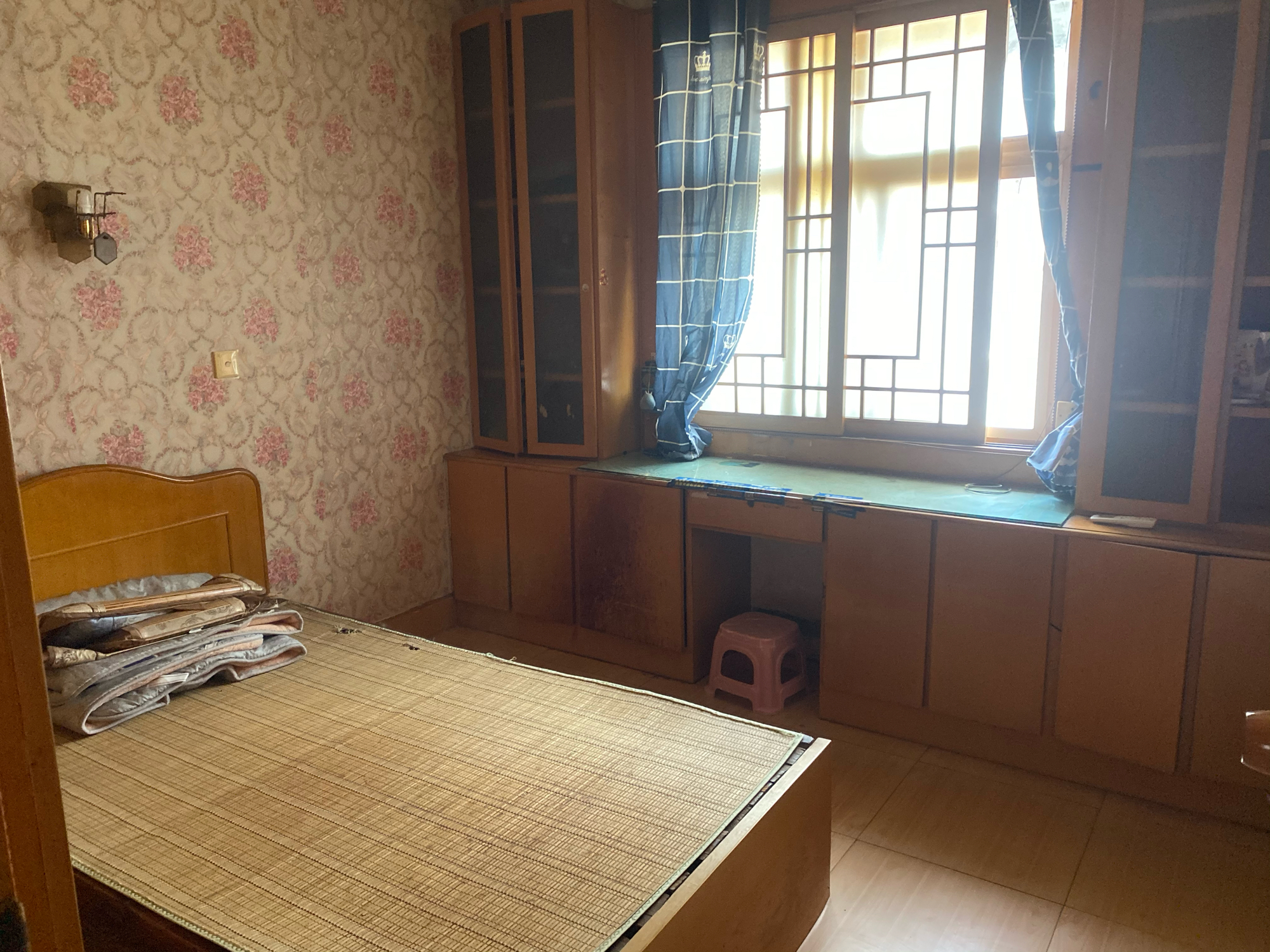 柏园新村位于家乐福南新华书店西84平米中装2室2厅_5