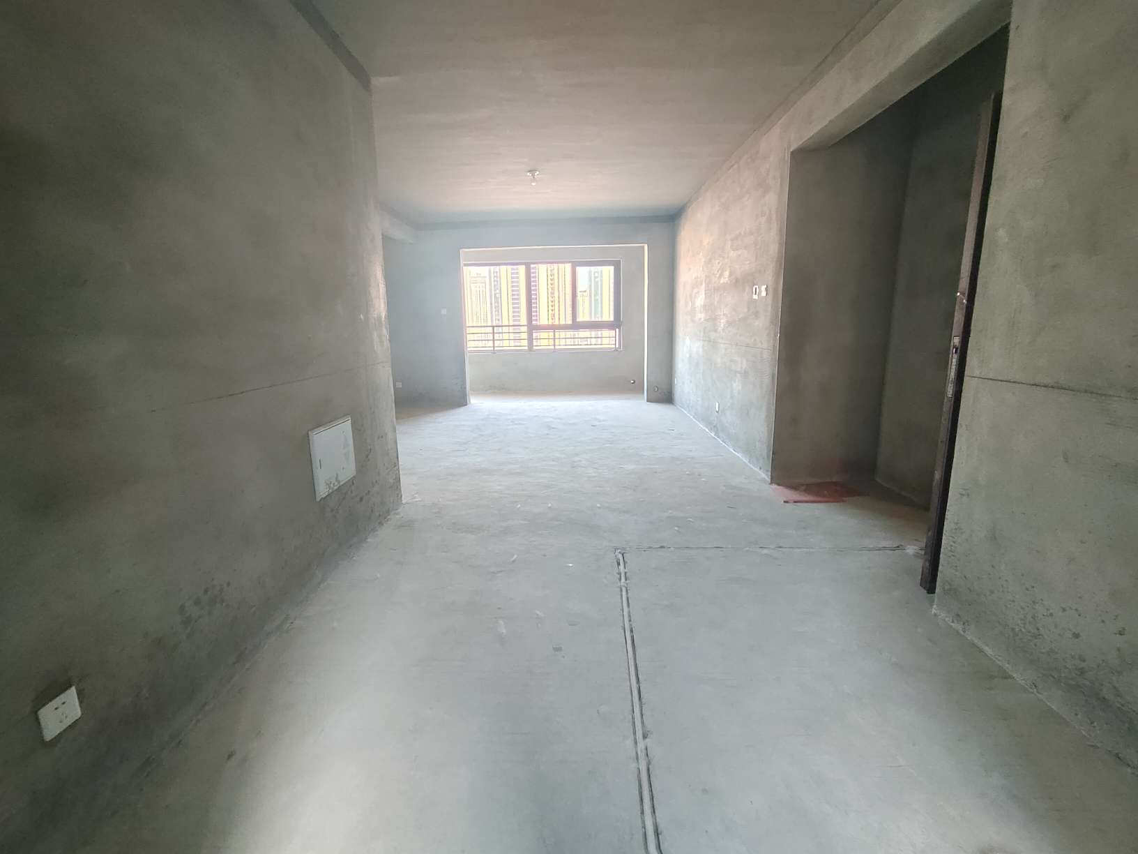 新城学府 135平 大三室毛坯 交通便利学区房 单价5185元/平_2
