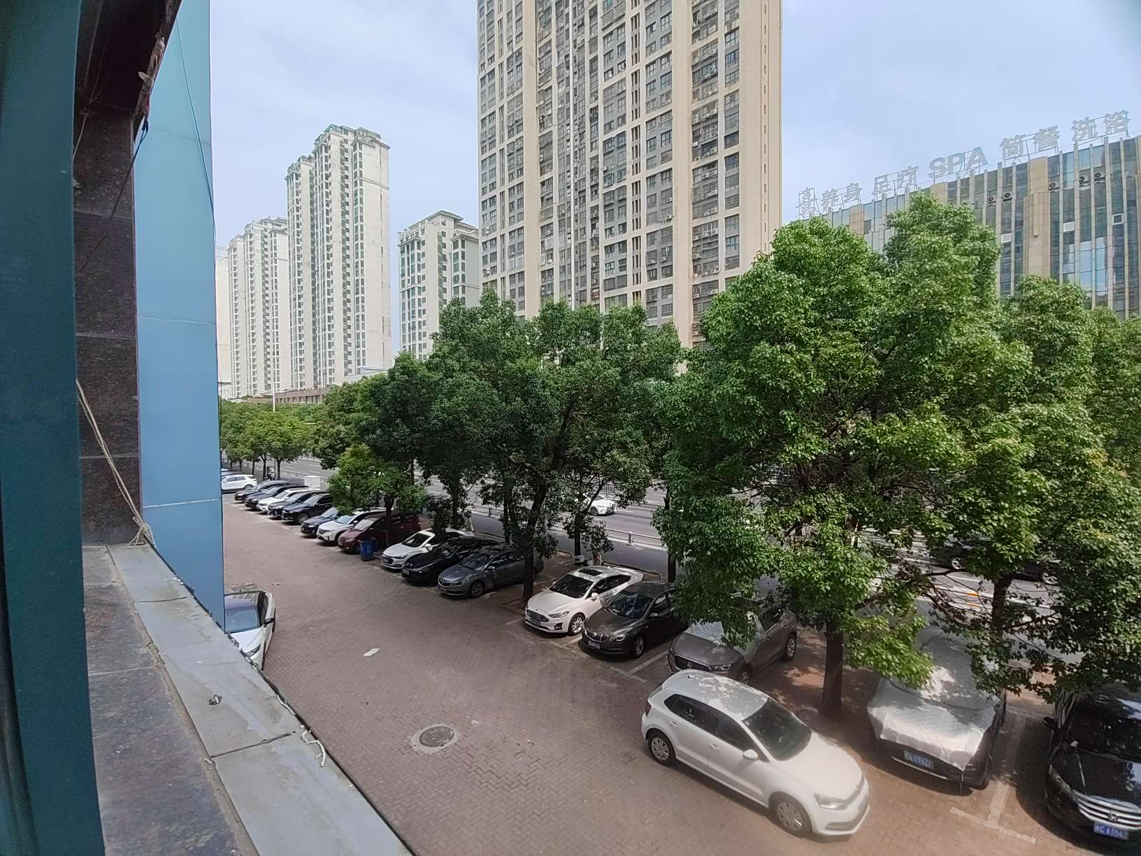 新时代广场 144平临街旺铺 有上下水 低总价出租_8