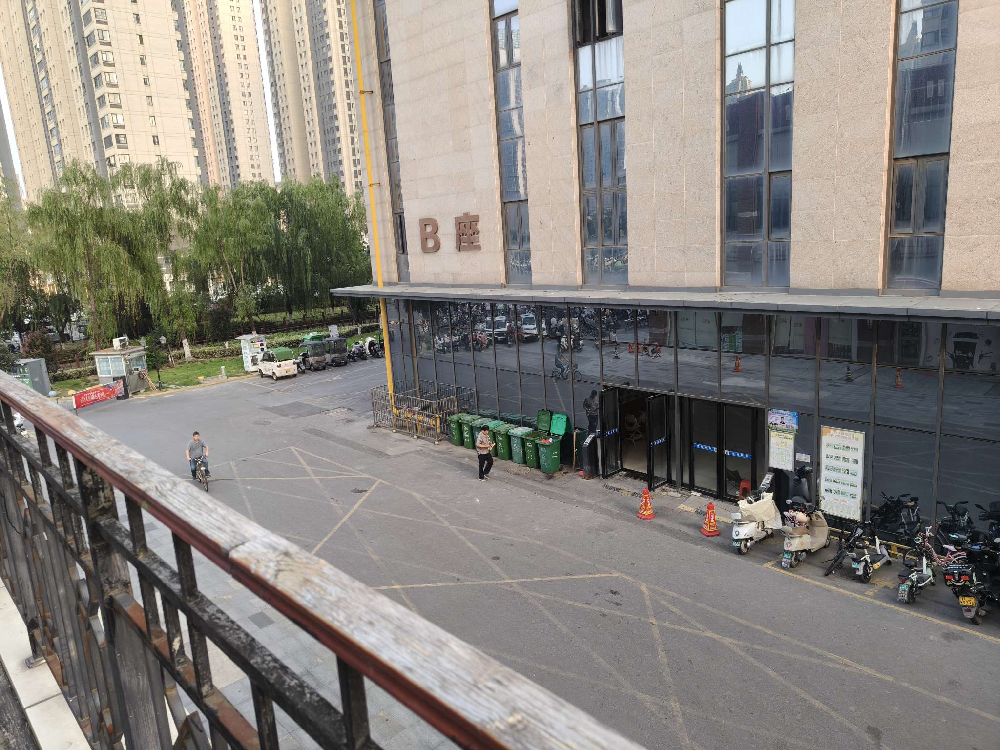 万茂华府 110平 南向简装商铺 优质地段 租金实惠_4