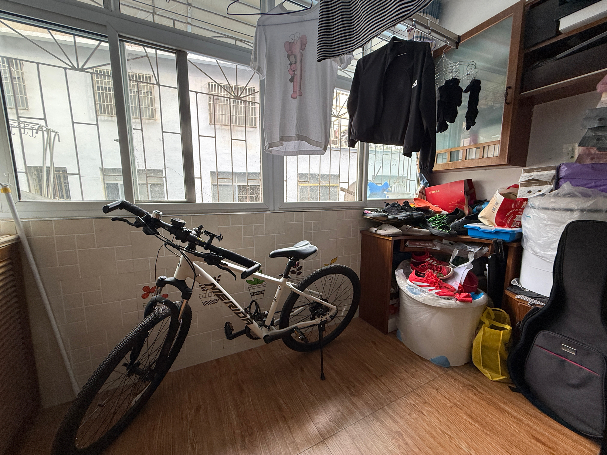 香港街精装2室出售 交通便利南北通透_10