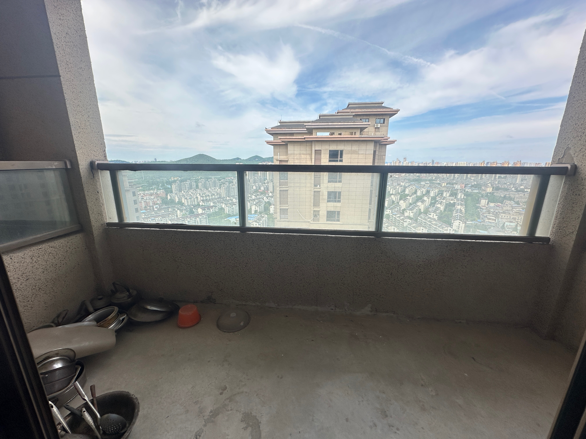 易居东方城 115平 三室两厅 毛坯高楼层 采光好配套全 随时看房_10