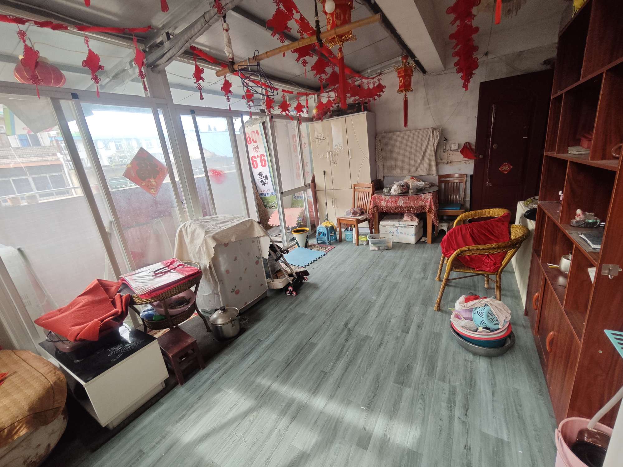 香港街 74平 朝南两室 精装拎包入住 交通便利_12