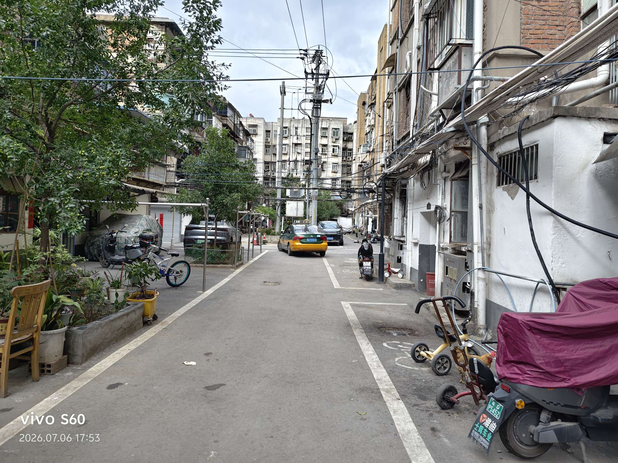 新华村 47平 南向一室一厅 简装月租300元 交通便利_10