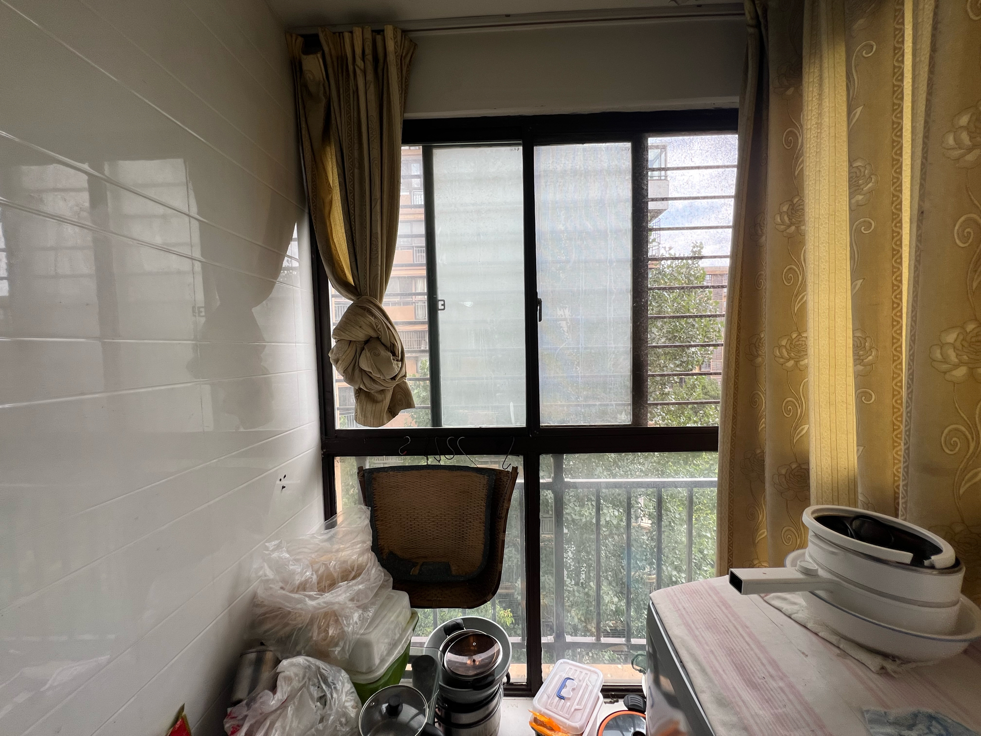 金湾香都 精装三室 产证齐全 出售_9