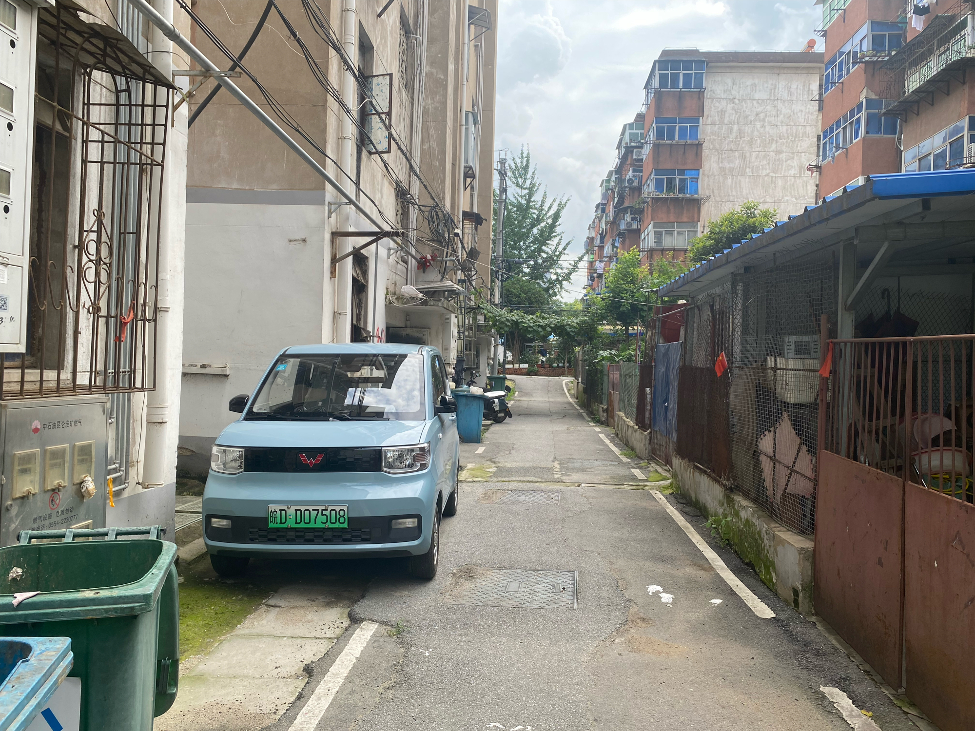 芳草园俱乐部新上一套四楼精装修住房_12
