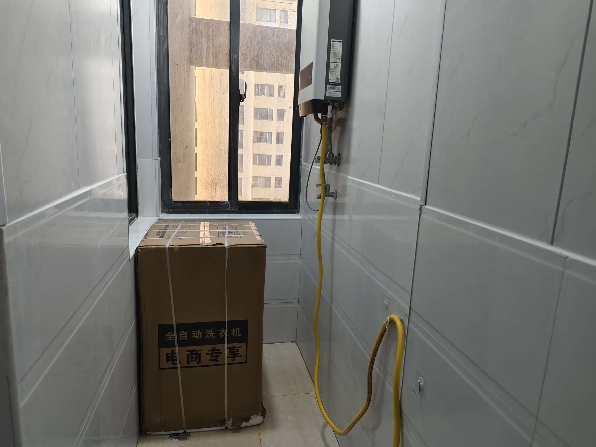 西湖春天 二中附近 简装2房_11