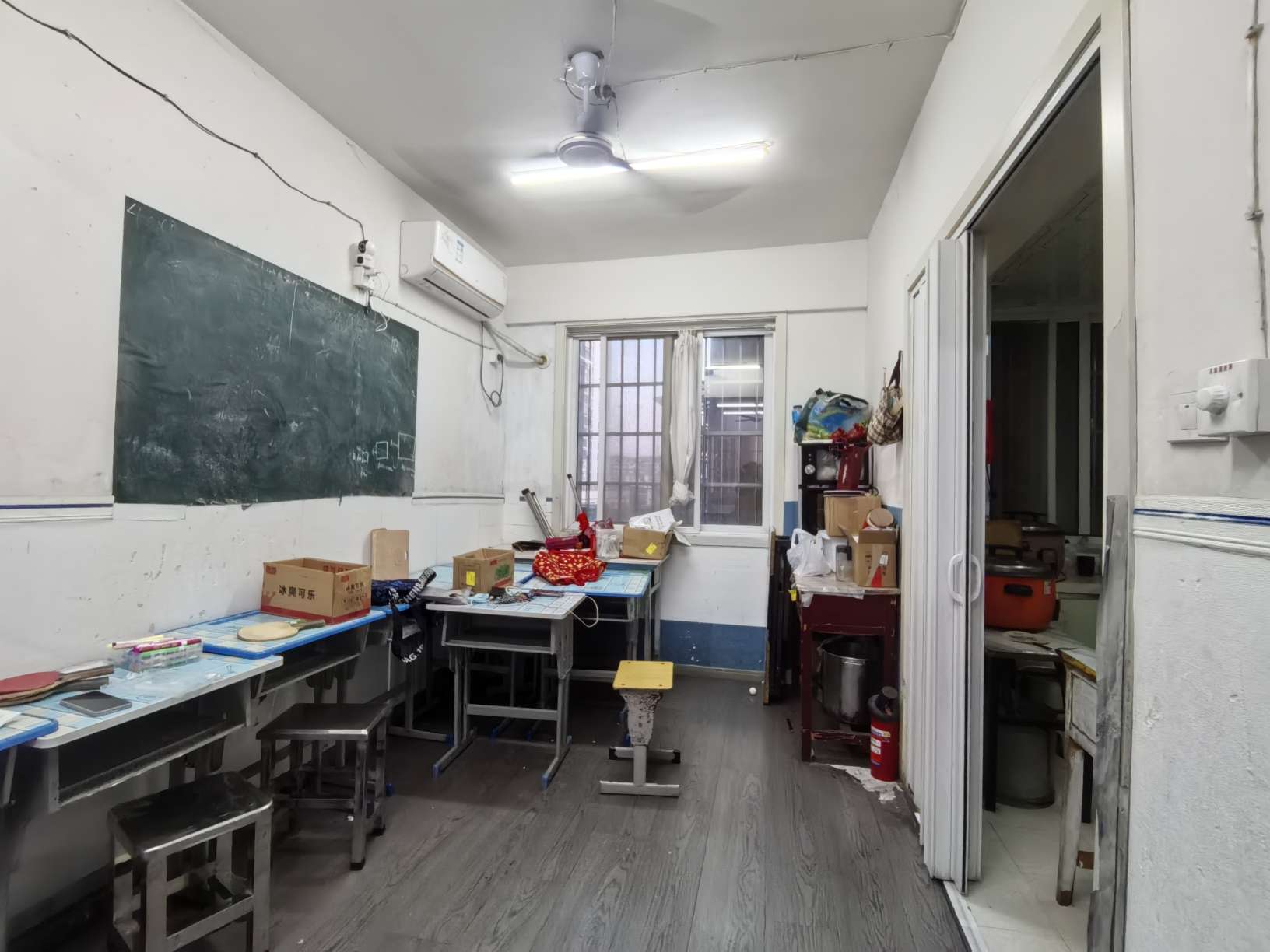 中环国际广场仕府 121平 三室二厅带独家使用大平台满两年 毛坯出售_16