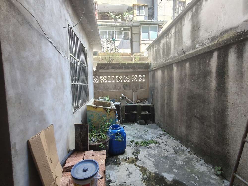 新华二村 58平 两室一厅 交通便利 满两年 配套齐全_14