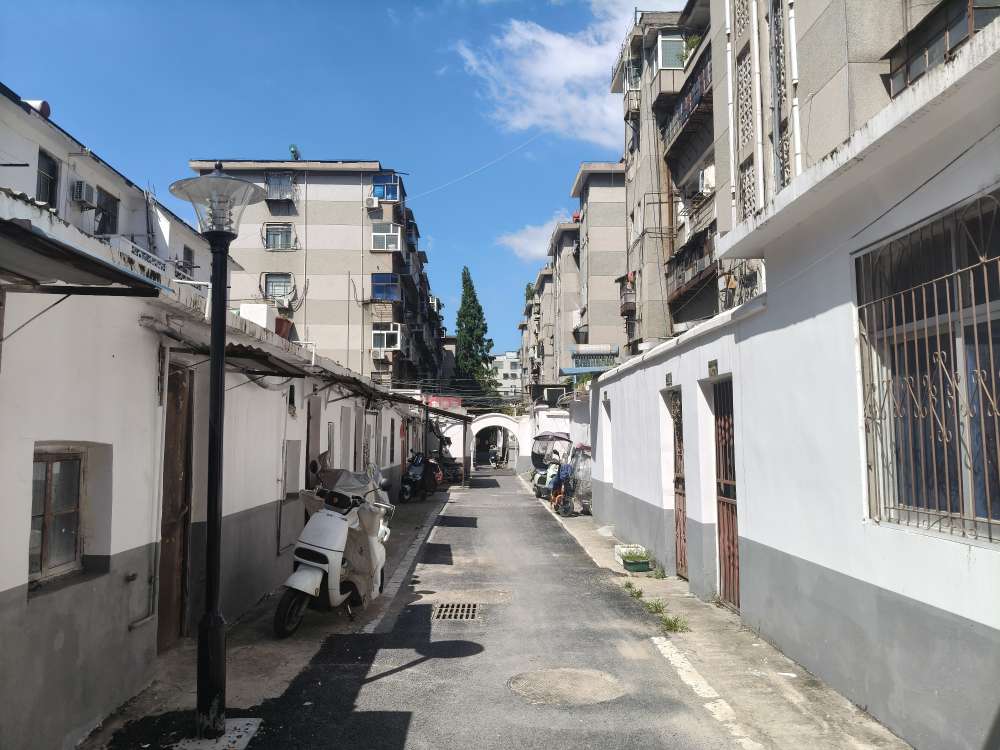 新华二村 58平 两室一厅 交通便利 满两年 配套齐全_12
