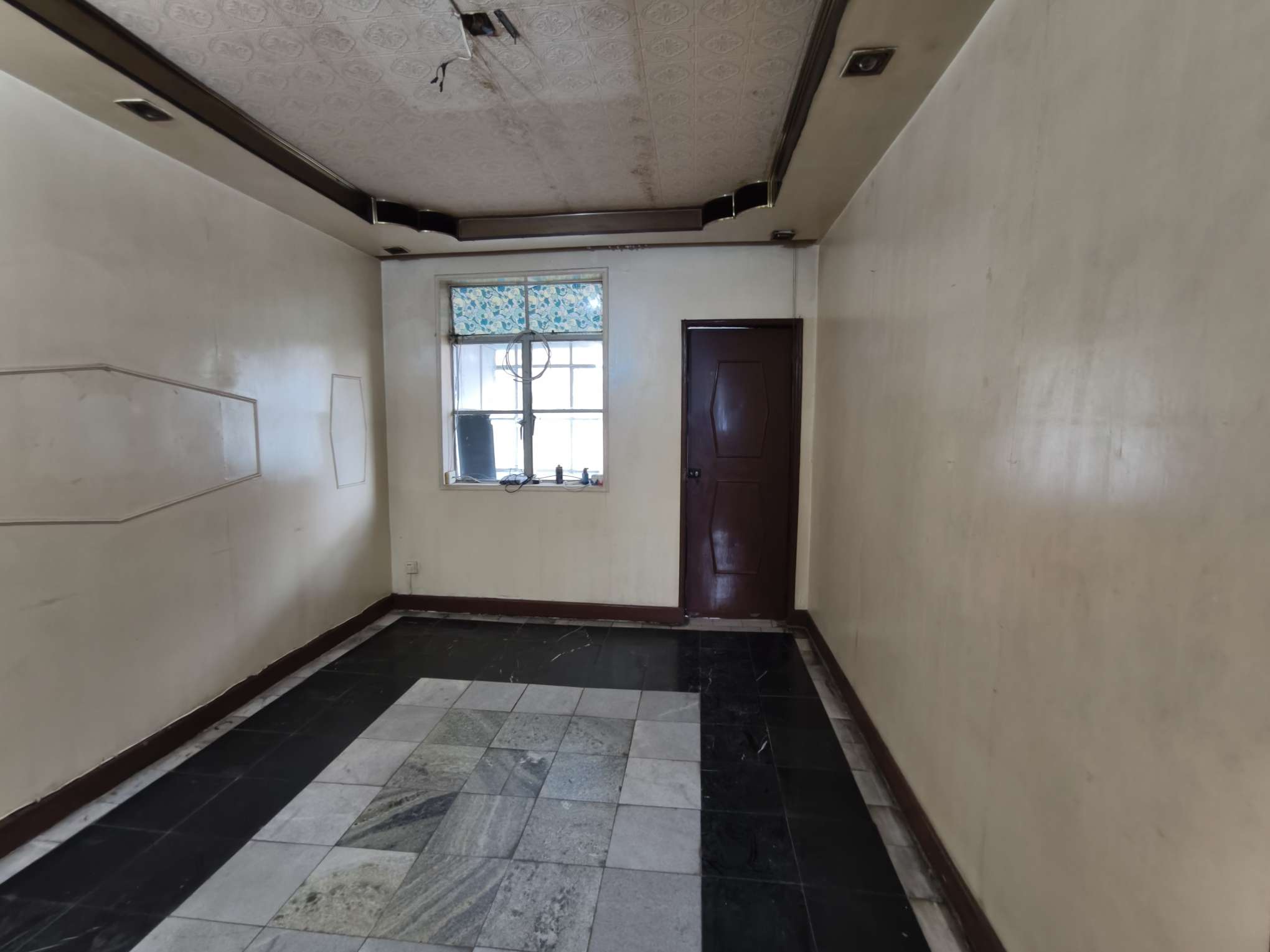 基建村简单装修70平方3室1厅_4