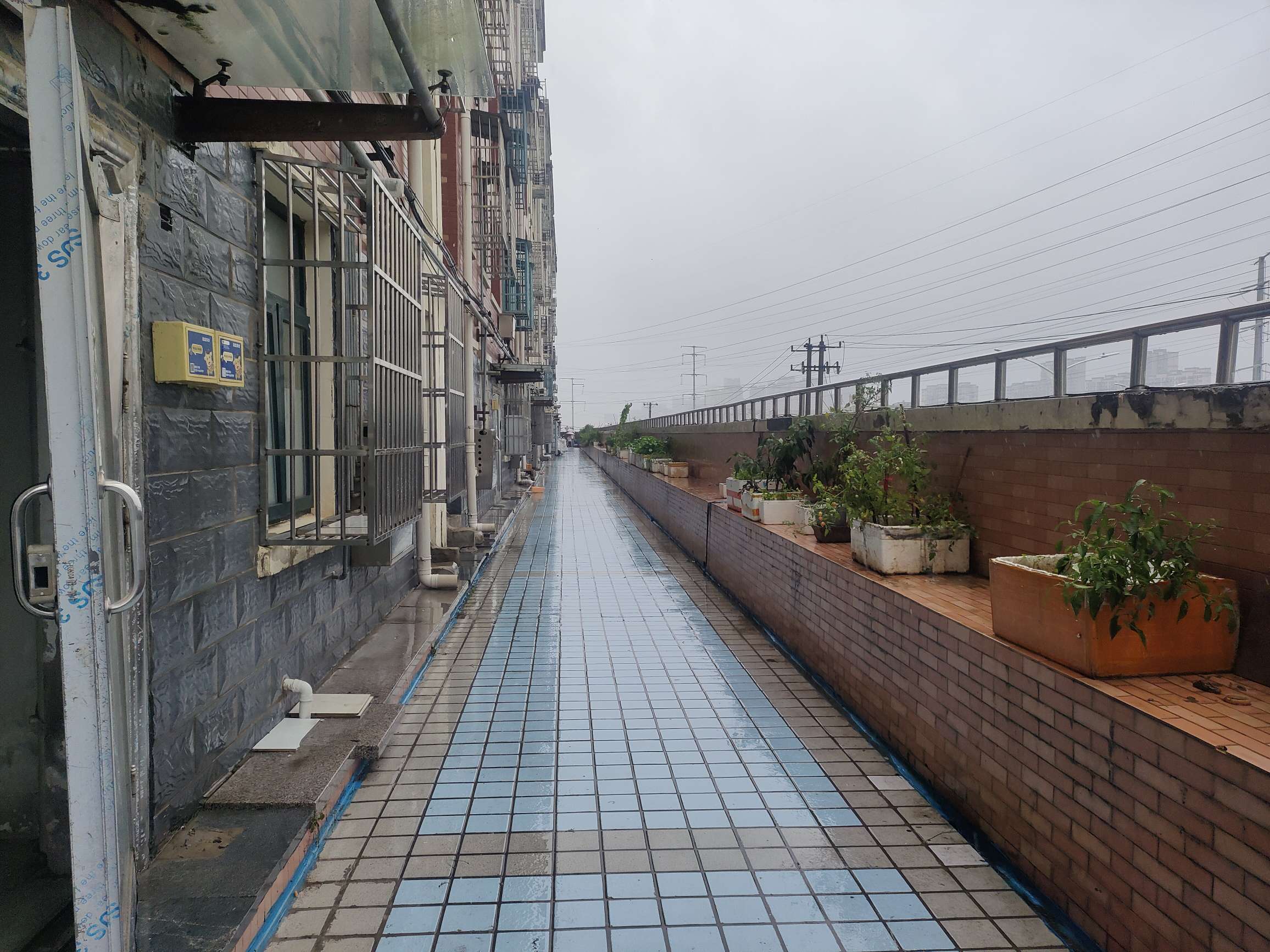 金山易居 107平 三室二厅 学区房交通便利 普装_15