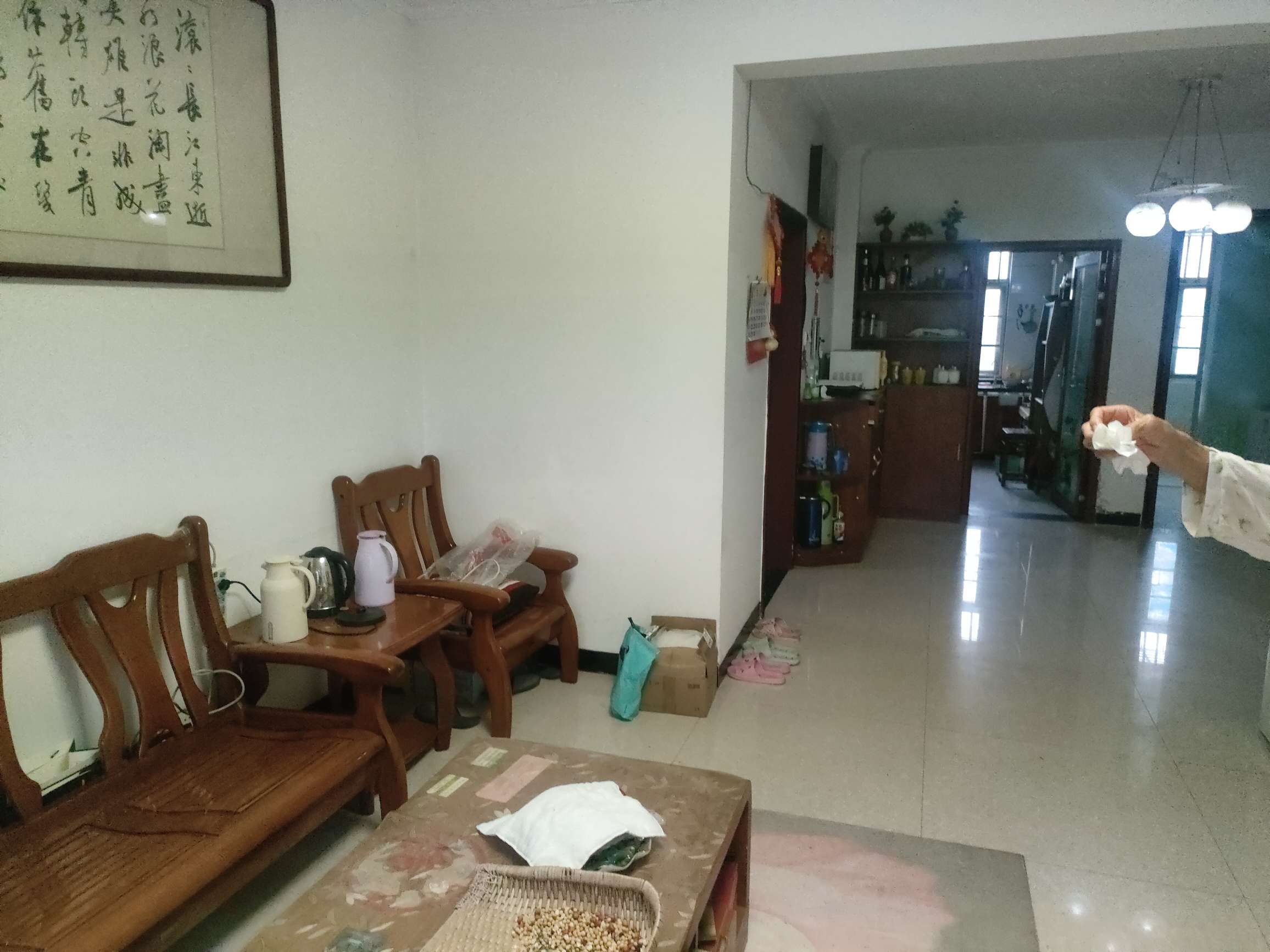金山易居 107平 三室二厅 学区房交通便利 普装_4