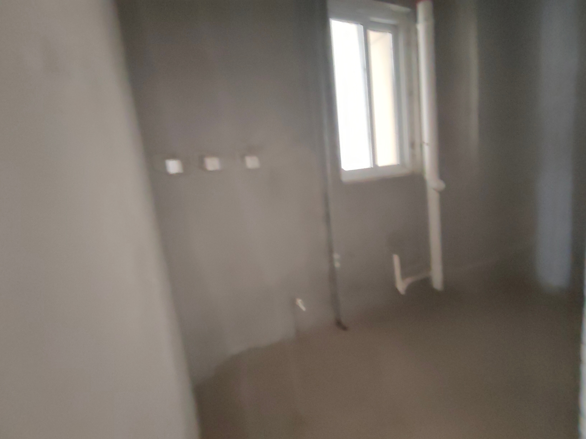 万盛华府3室2厅 毛坯房出售 _7