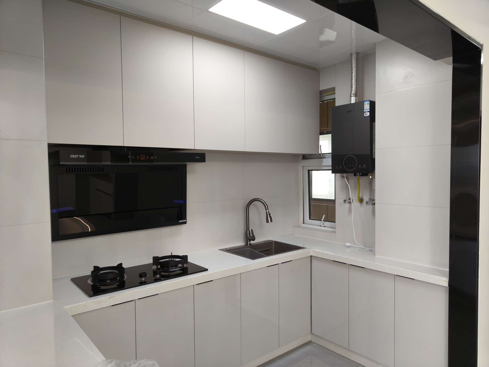 金格商厦 104平 三室两厅 精装修学区房 采光好_3