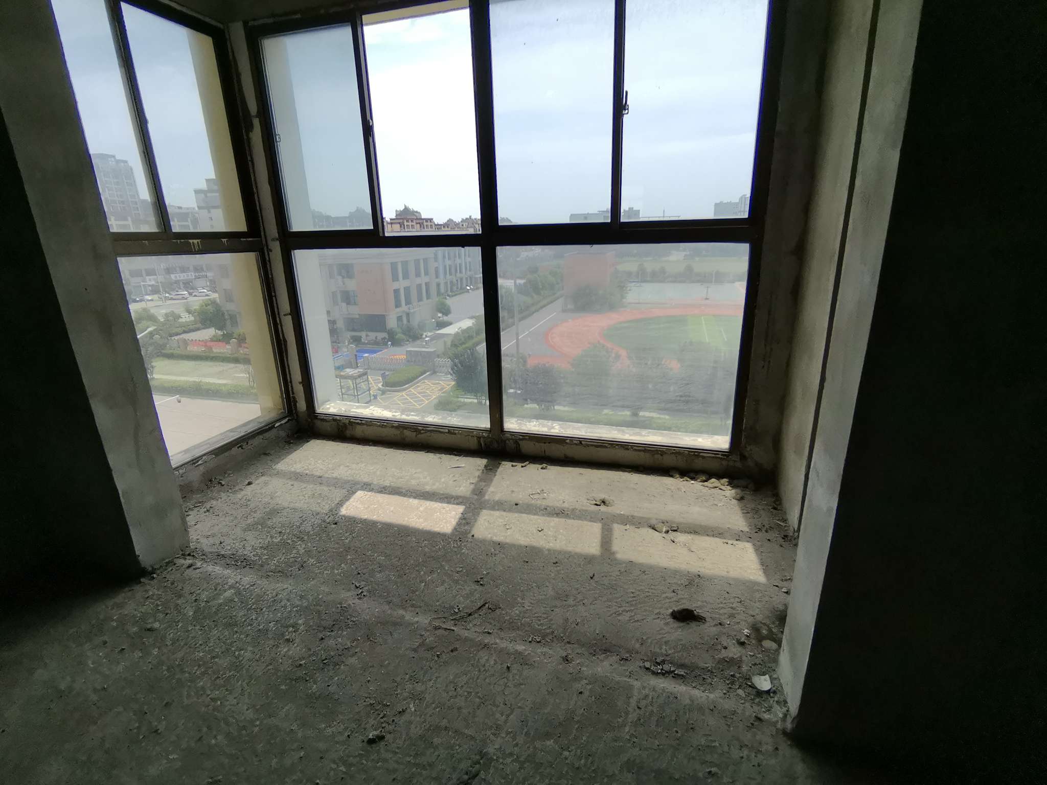 珠江丽景2室2厅毛坯房出售_6