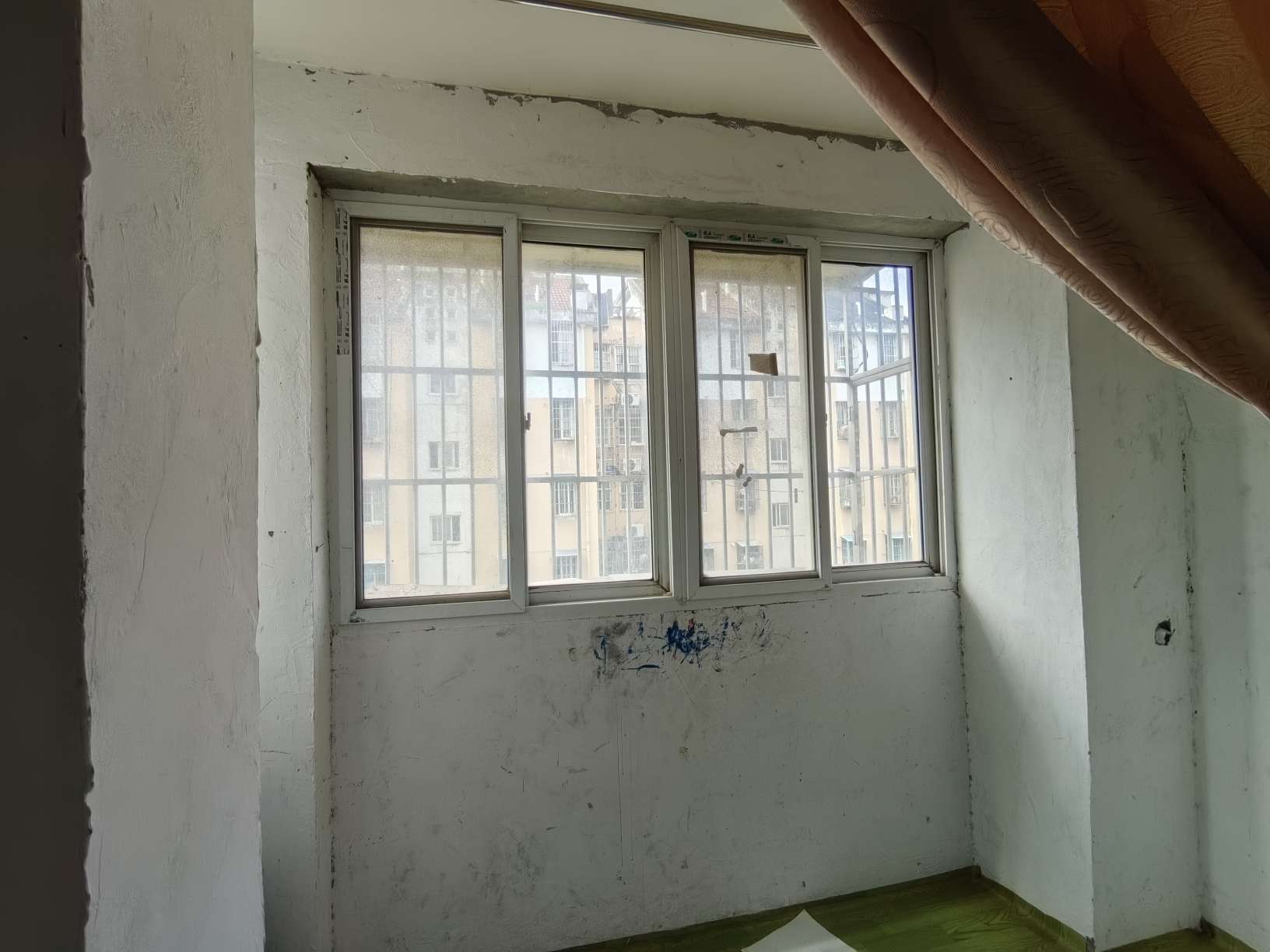 新家园B区 79平 两室一厅 南向采光好 学区房配套全_5