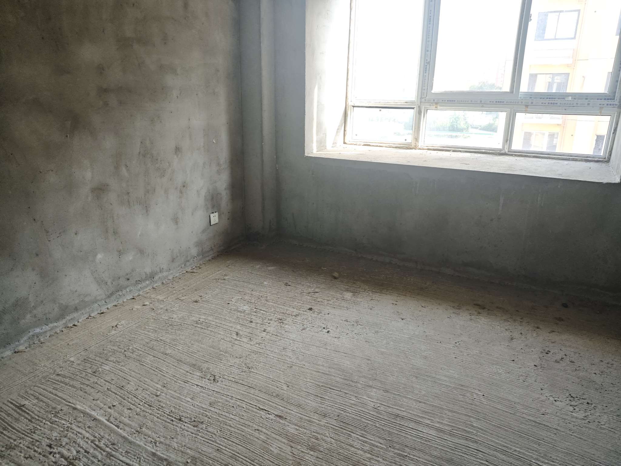苏杨搬迁楼 92平 三室两厅 单价仅1086元/平 环境好配套齐全_3