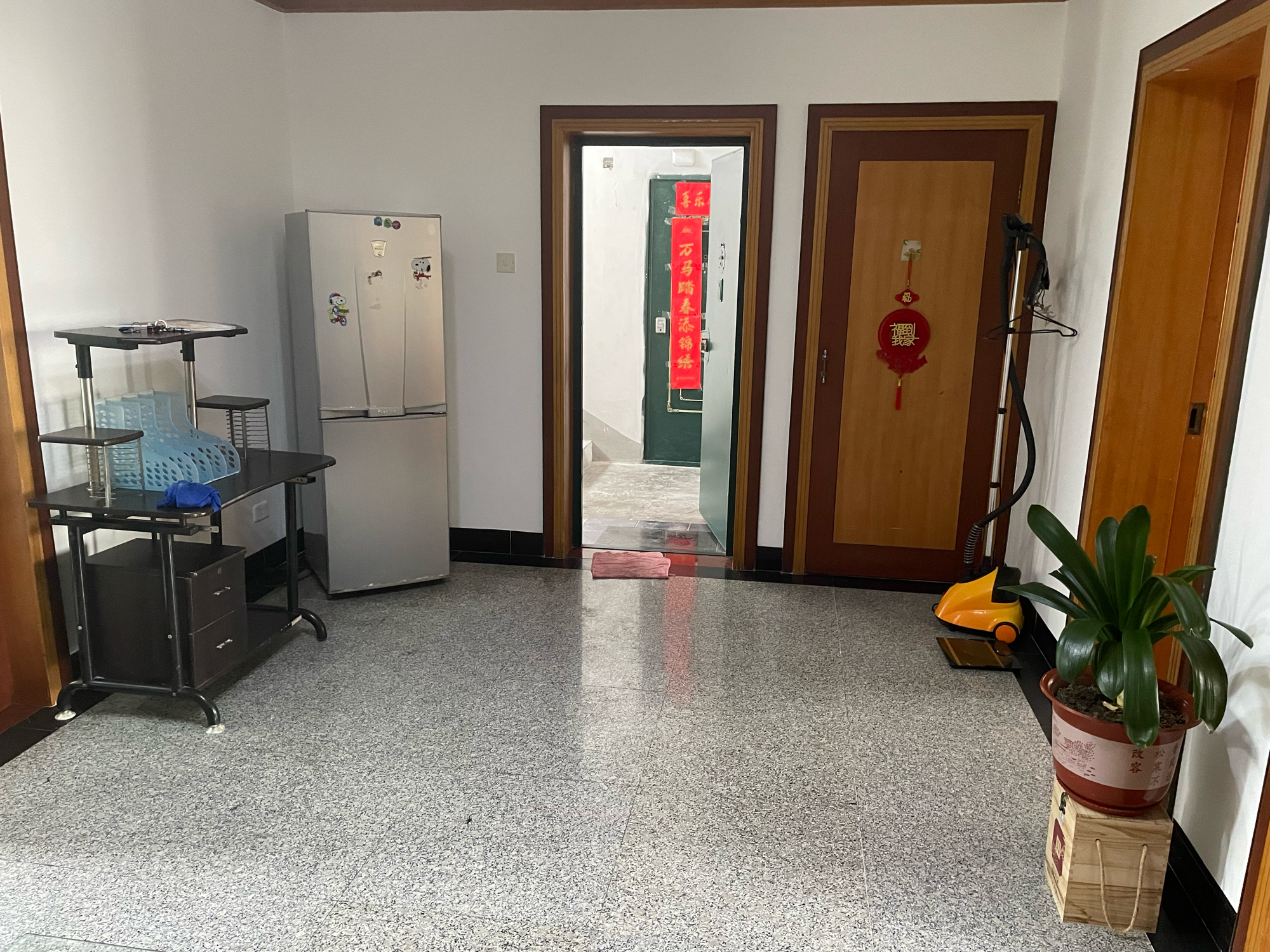 沁园小区 85平 南北通透两室 学区房 精装好房_2