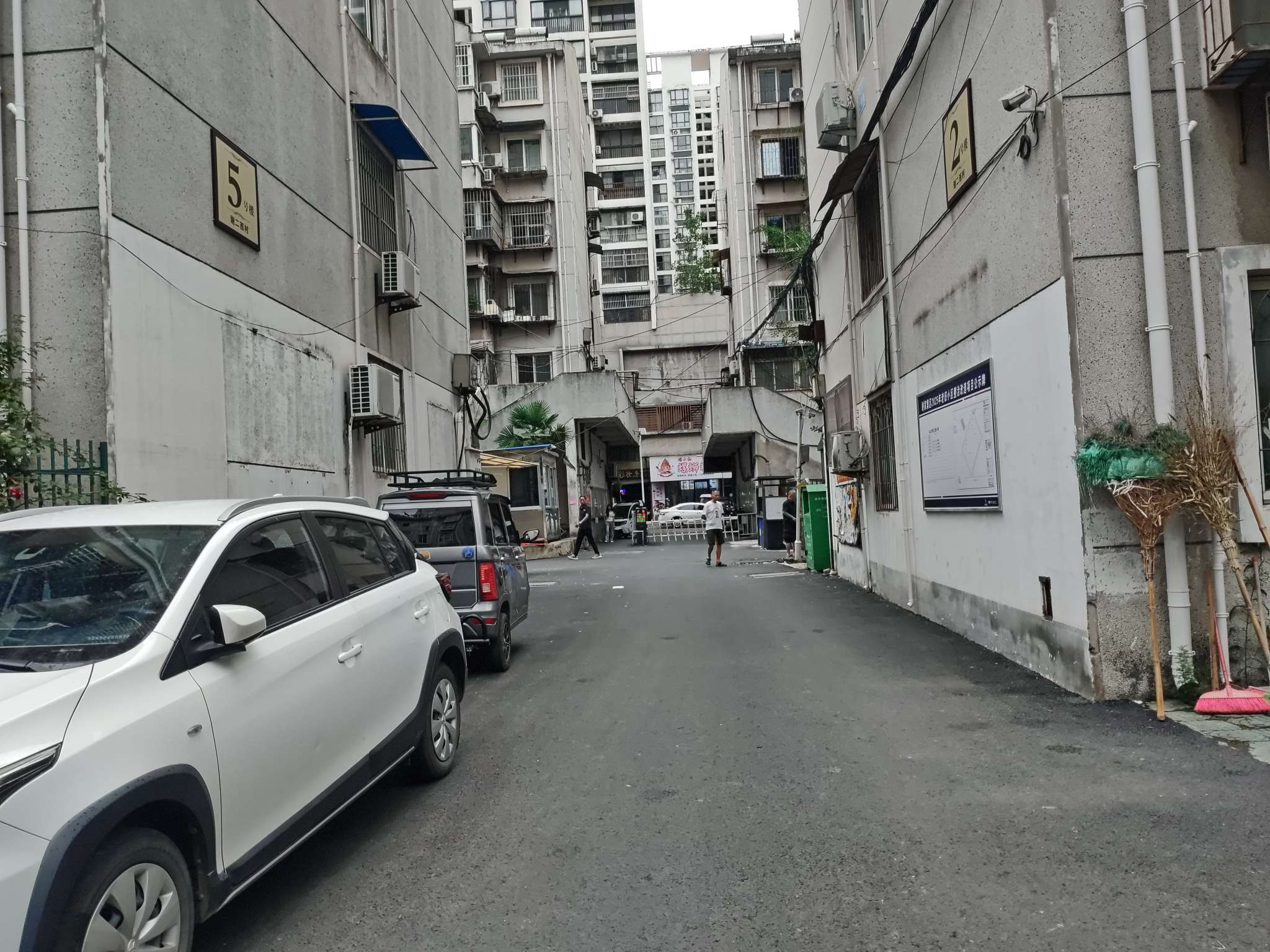 谢二西村六牌楼 70平 朝南两室 交通便利 满两年_14
