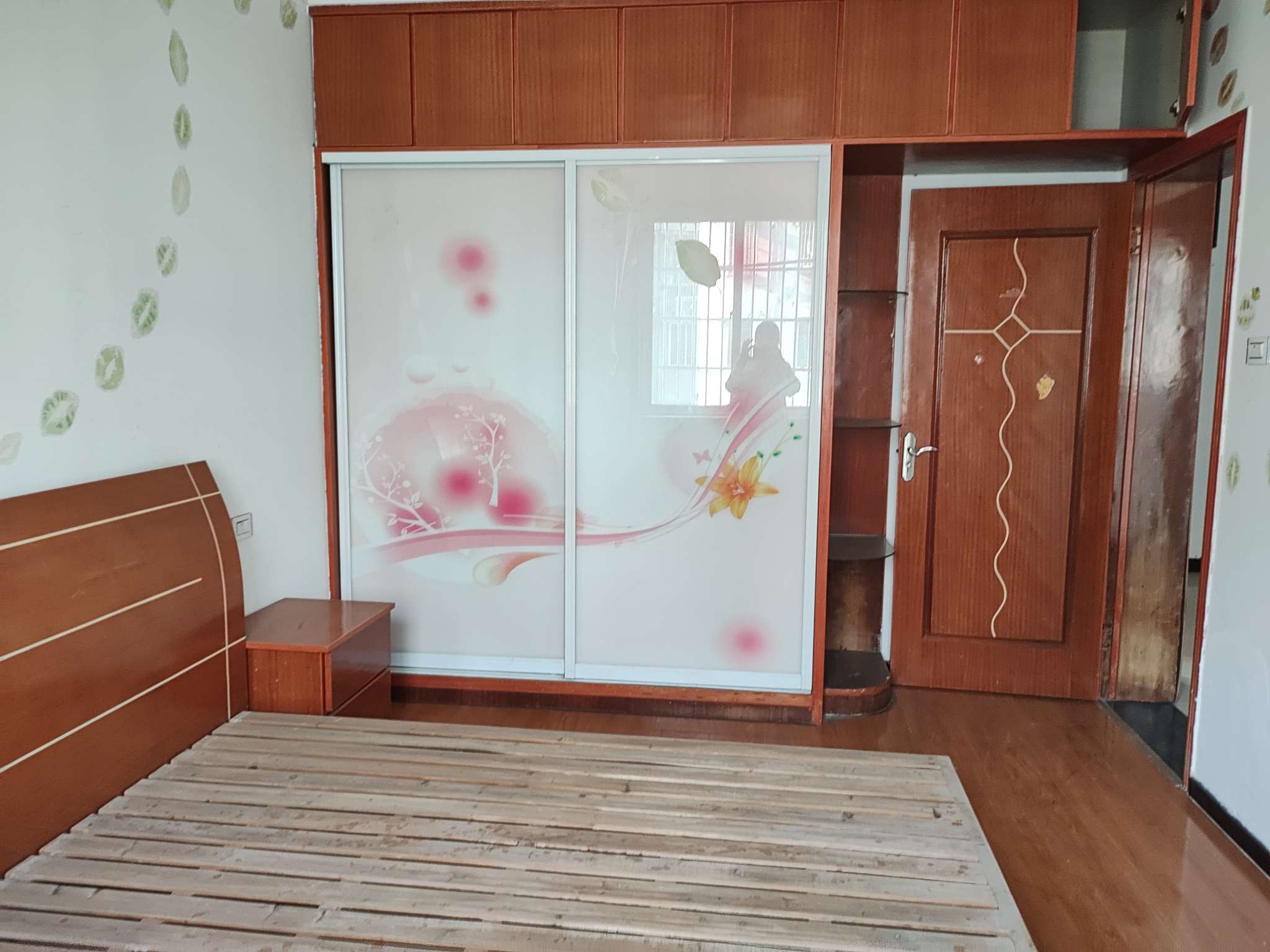 新家园A区 89平 南向三室 交通便利 简装_6