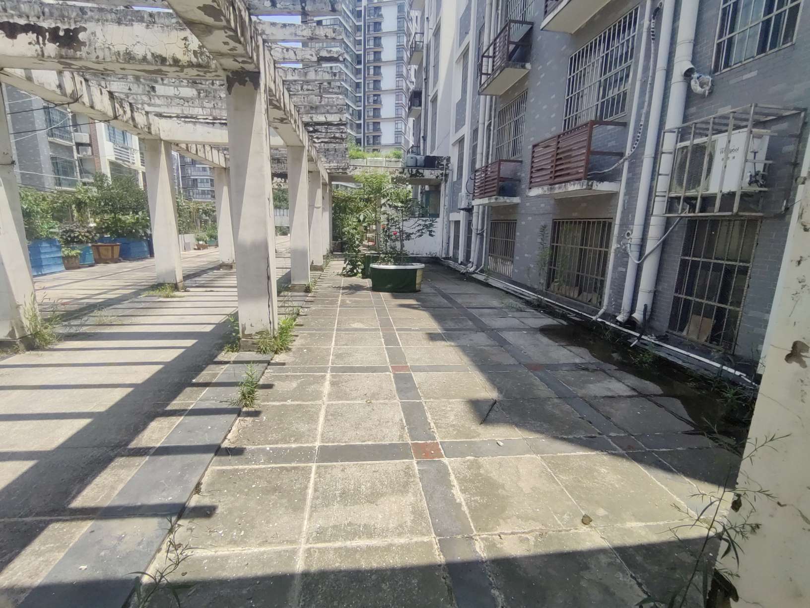 南岭新村 104平 南北通透精装三室 交通便利_12