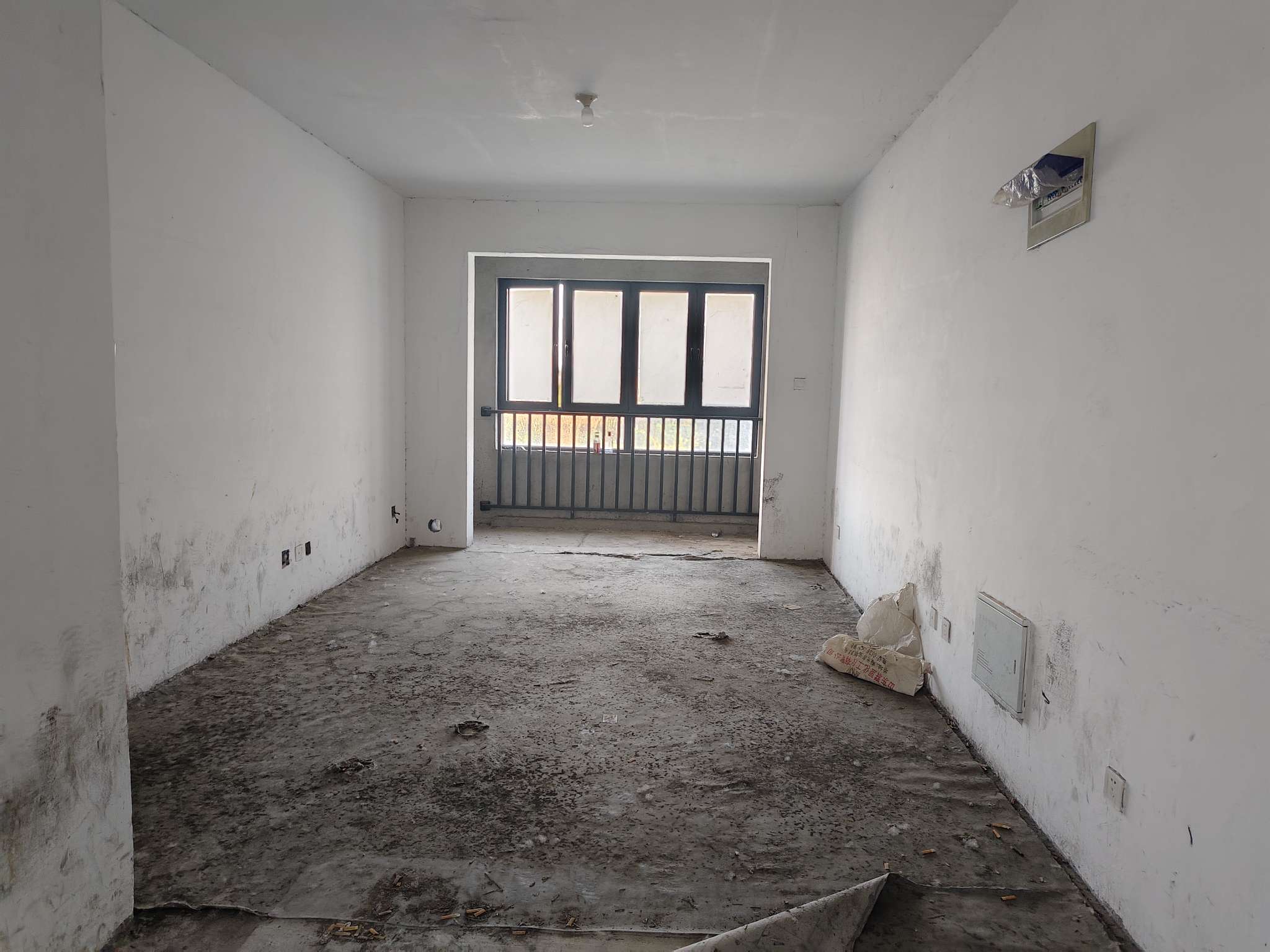 紫荆苑 113平 南向三室 交通便利 采光好 毛坯房_2