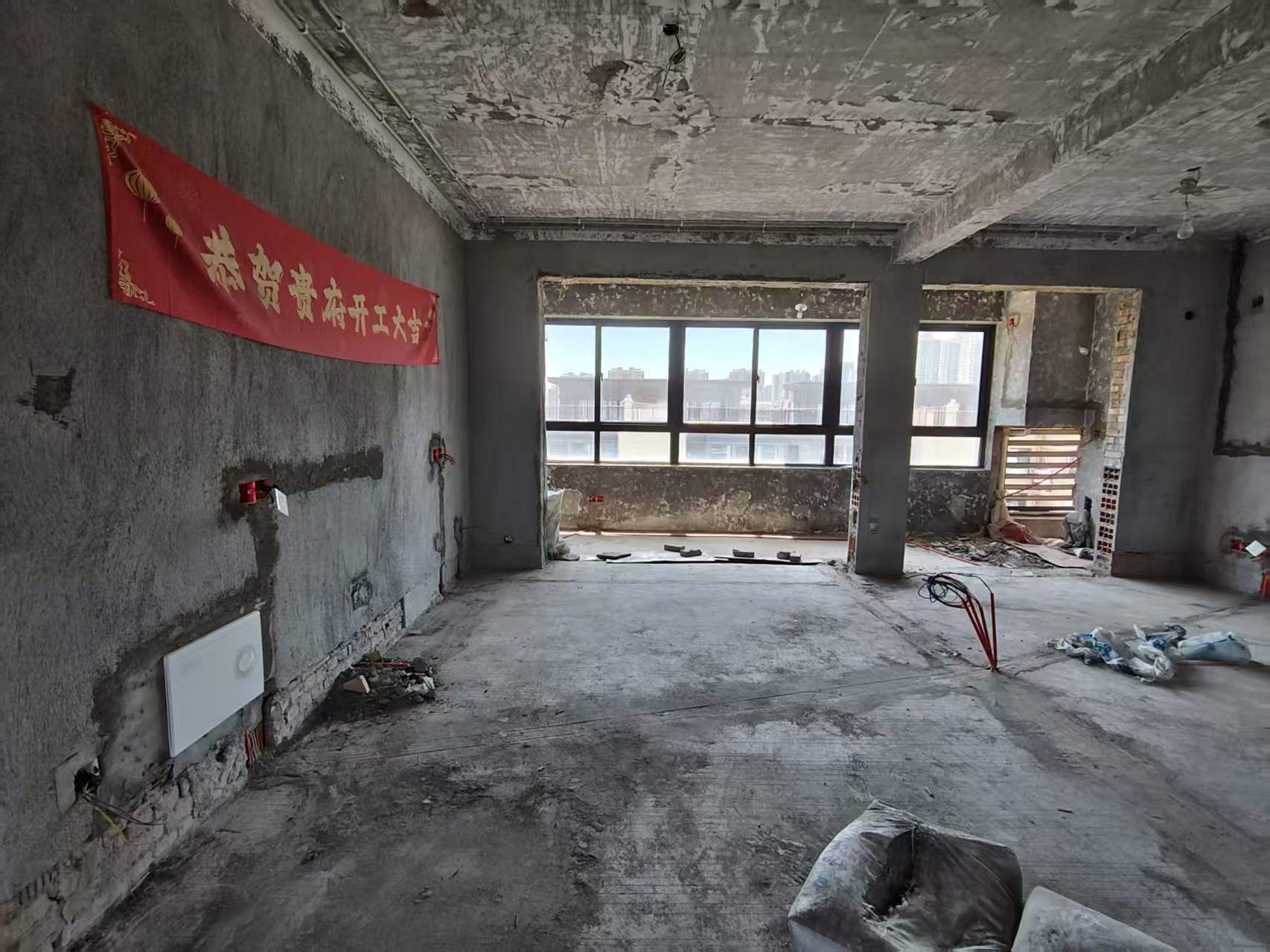 鼎元世家 104平 三室两厅 学区房 交通便利 毛坯交付_2